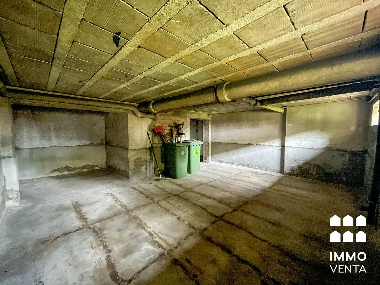 Espace de stockage spacieux à louer - Photo 3 sur 5