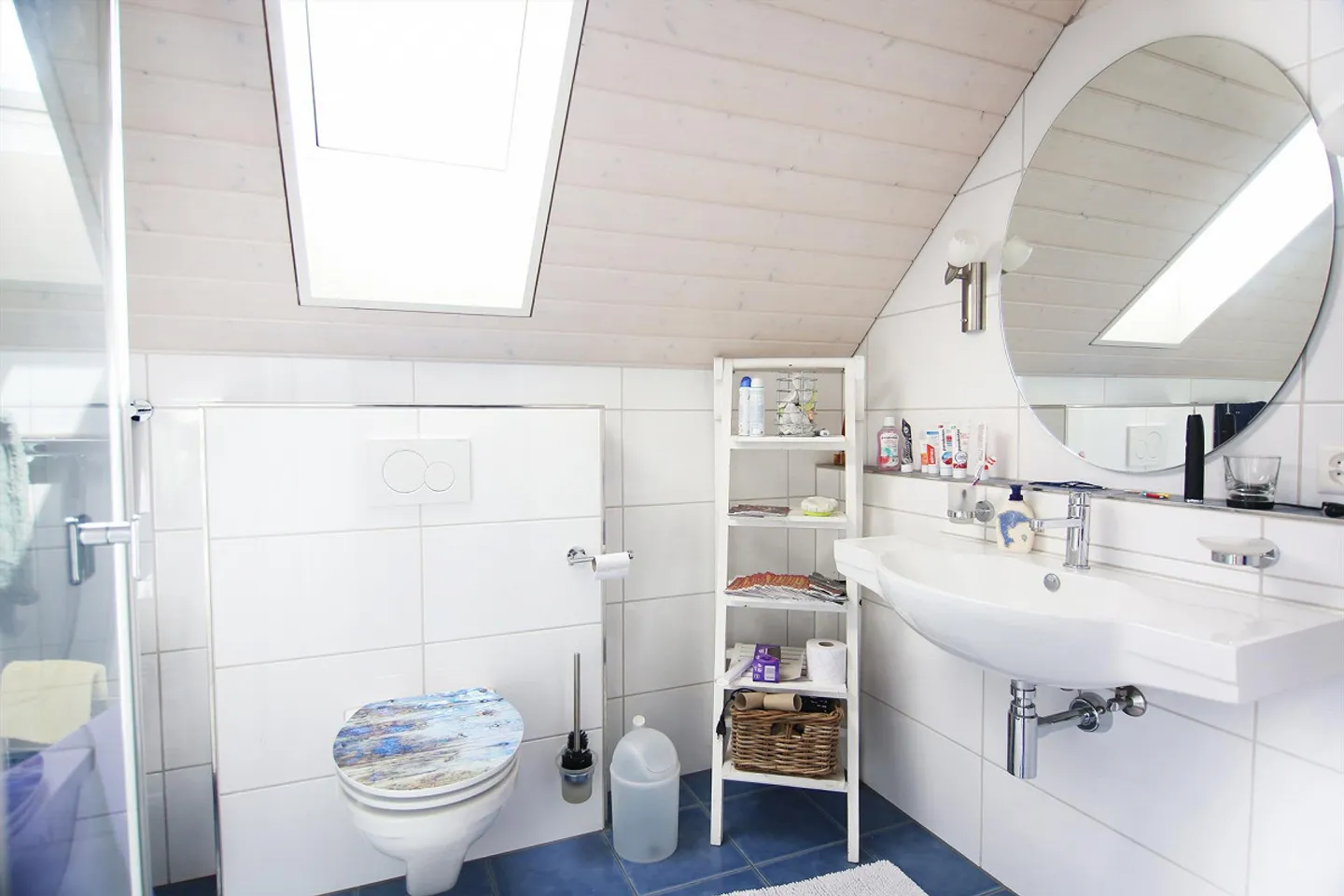 Attractive penthouse apartment - Photo 8 of 11