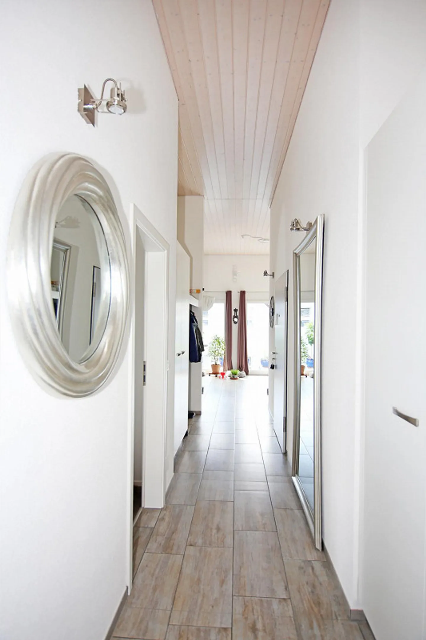 Attractive penthouse apartment - Photo 5 of 11