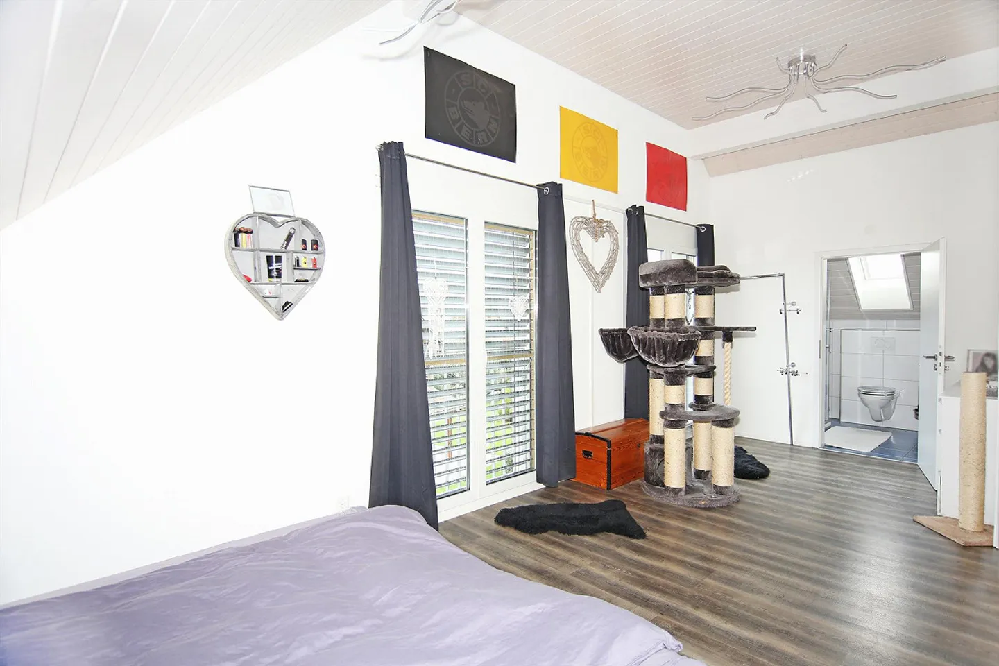 Attractive penthouse apartment - Photo 7 of 11