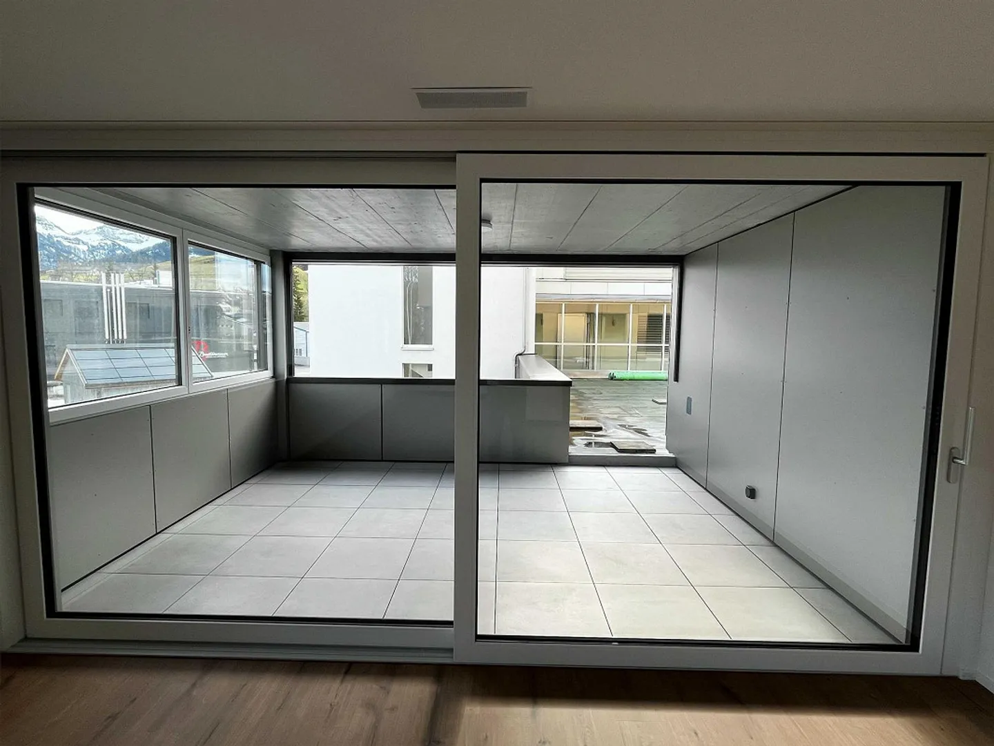 First Rental: 4.5 Room Apartment (1st Floor East) from April 2026 - Photo 6 of 10