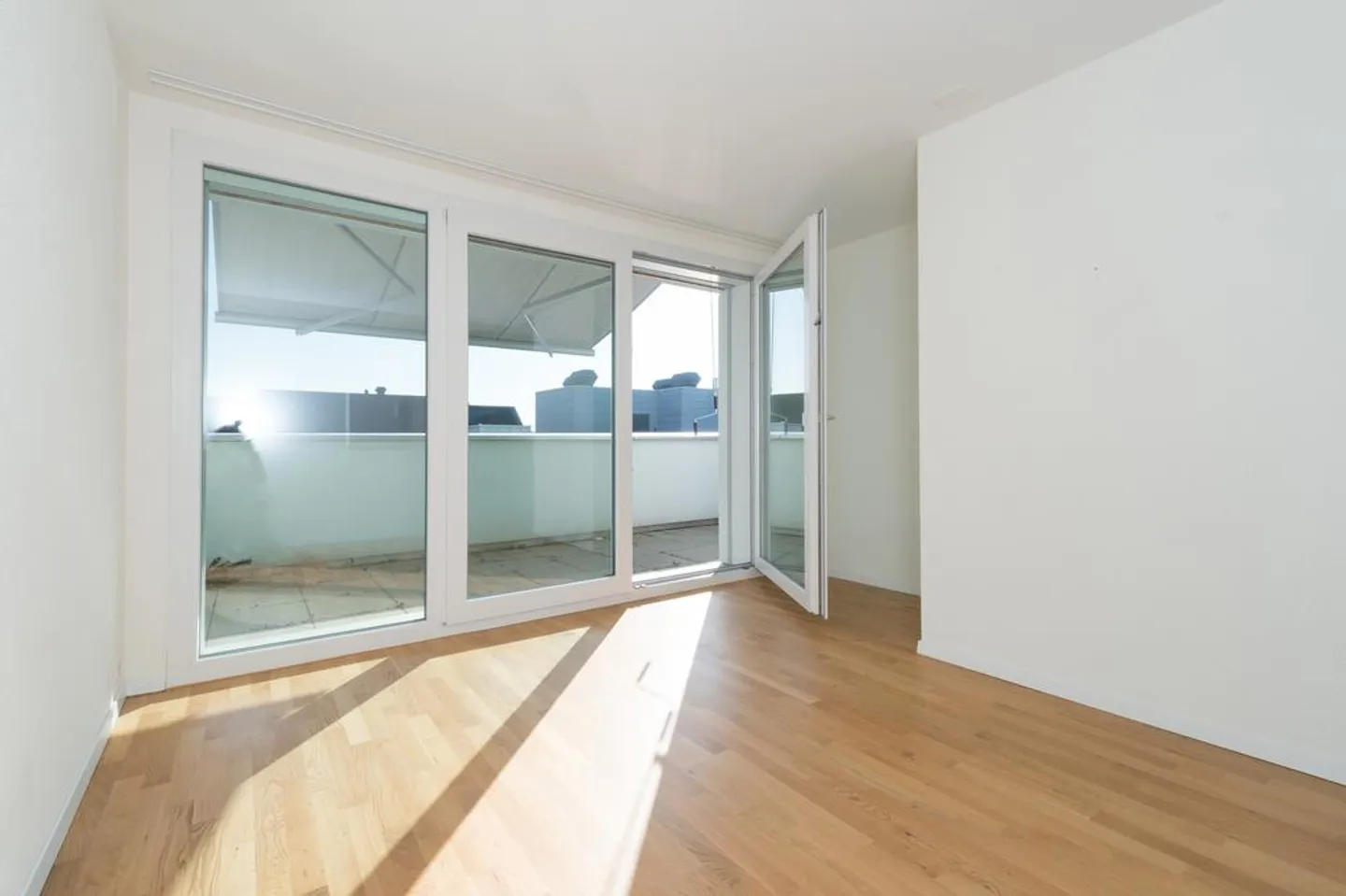 Emplacement résidentiel central - Photo 4 sur 6