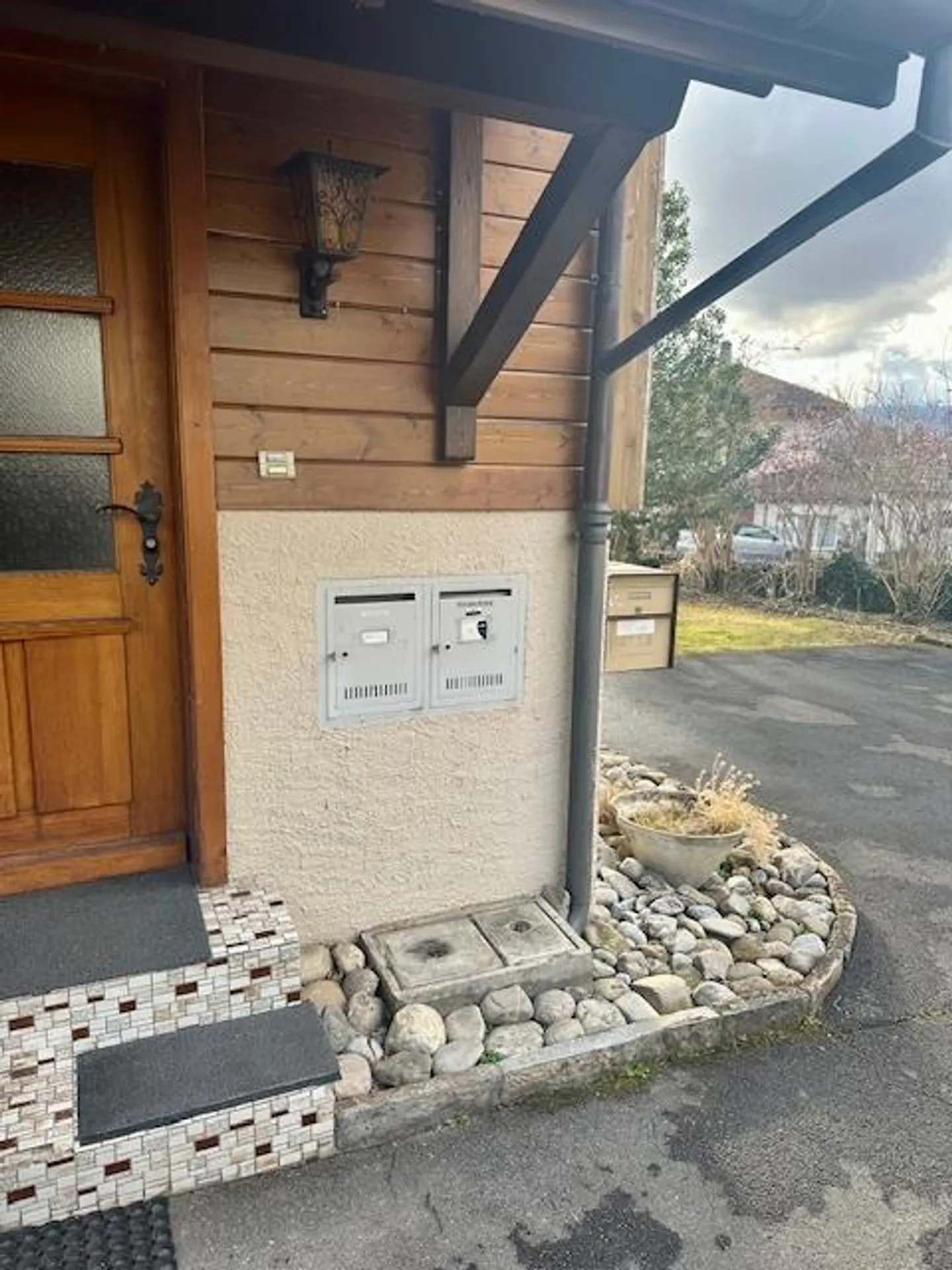 Appartamento 3.5 stanze con giardino condiviso - Foto 1 di 11