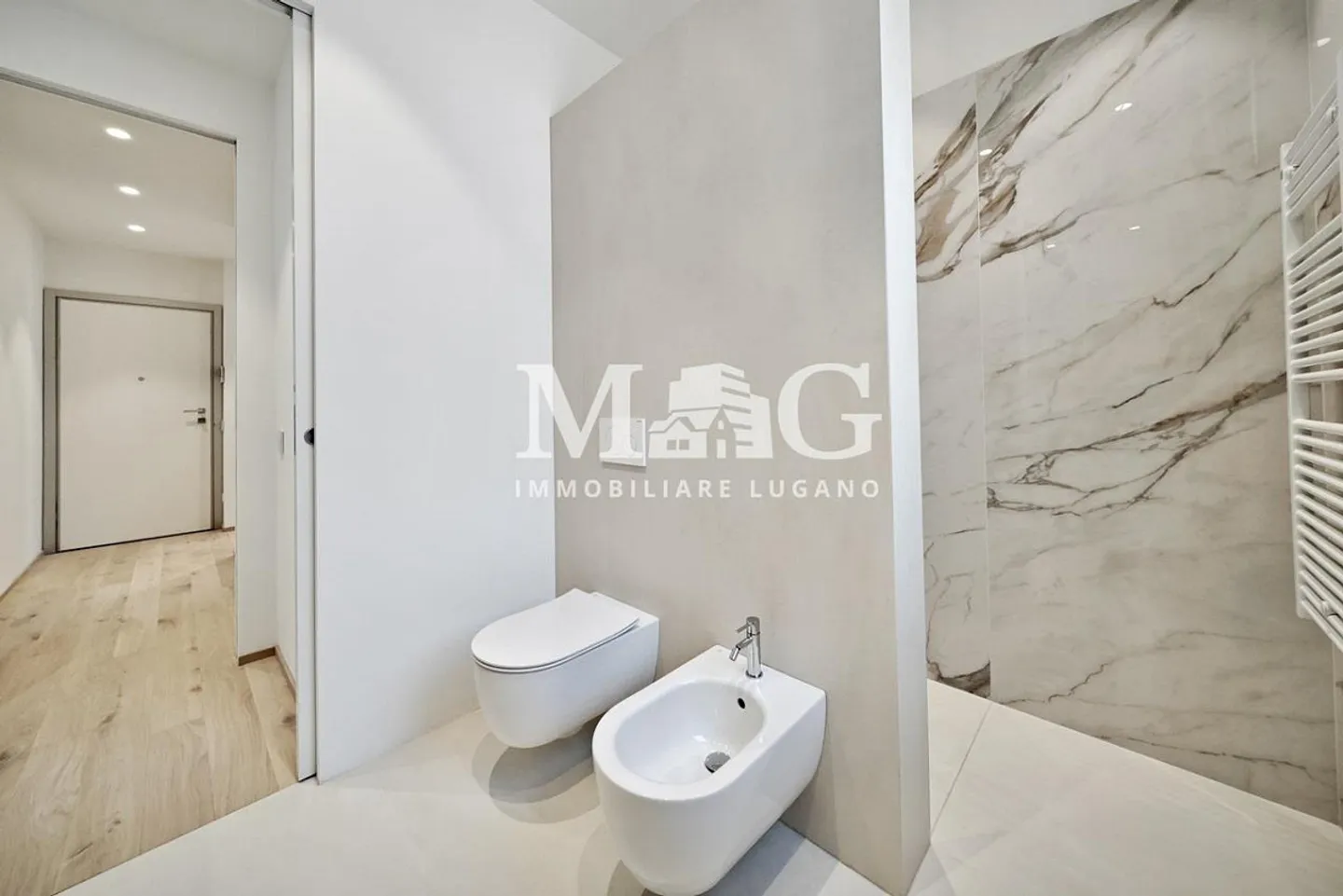 Lugano Centre : Appartement 4.5 pièces rénové près du lac - Photo 9 sur 11
