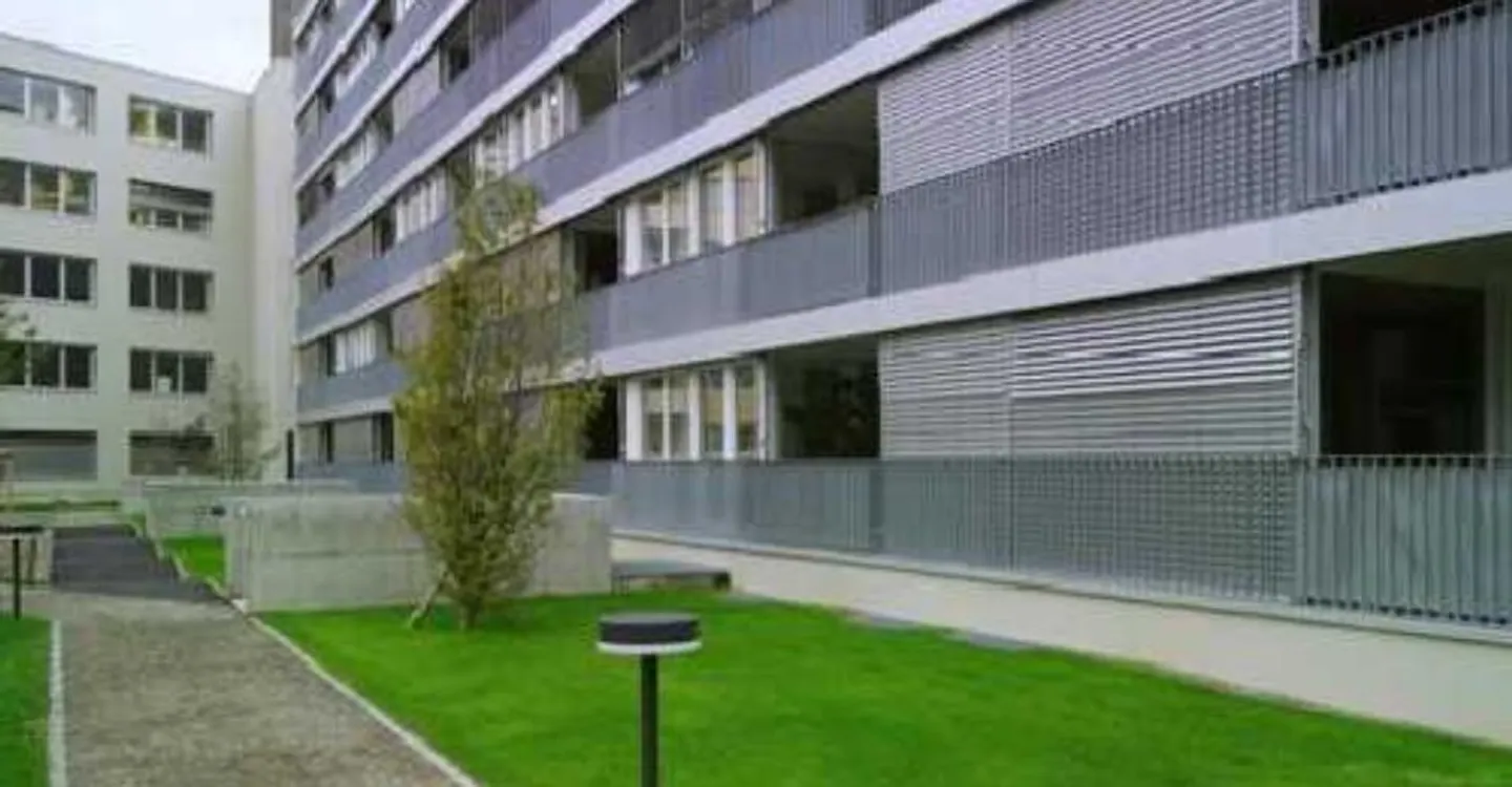Appartamento moderno in zona tranquilla - Foto 1 di 5