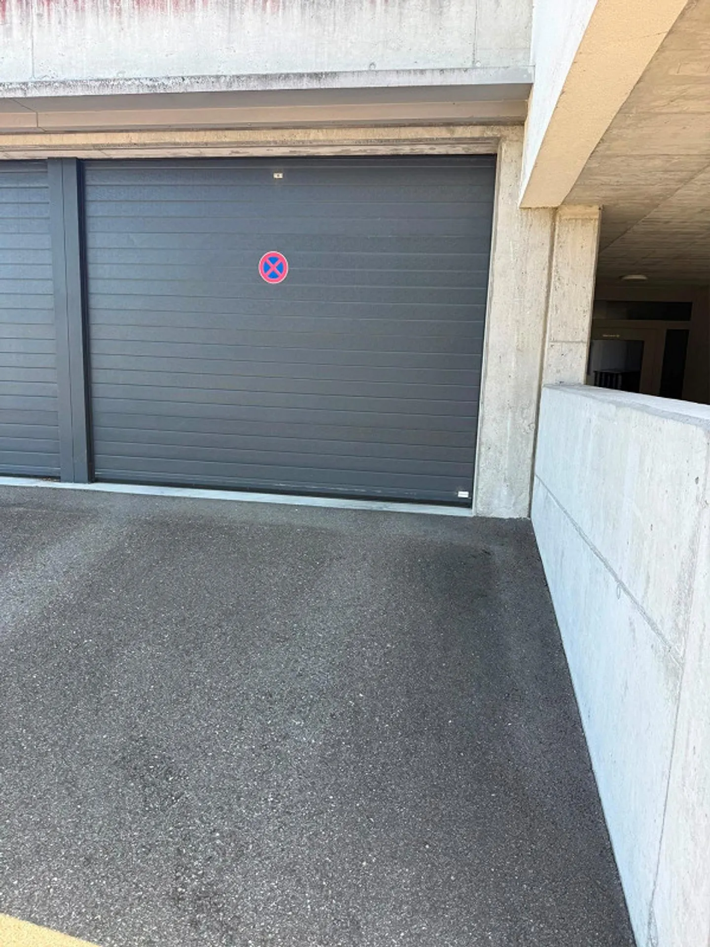 Spacious underground parking space for rent - Photo 2 of 3