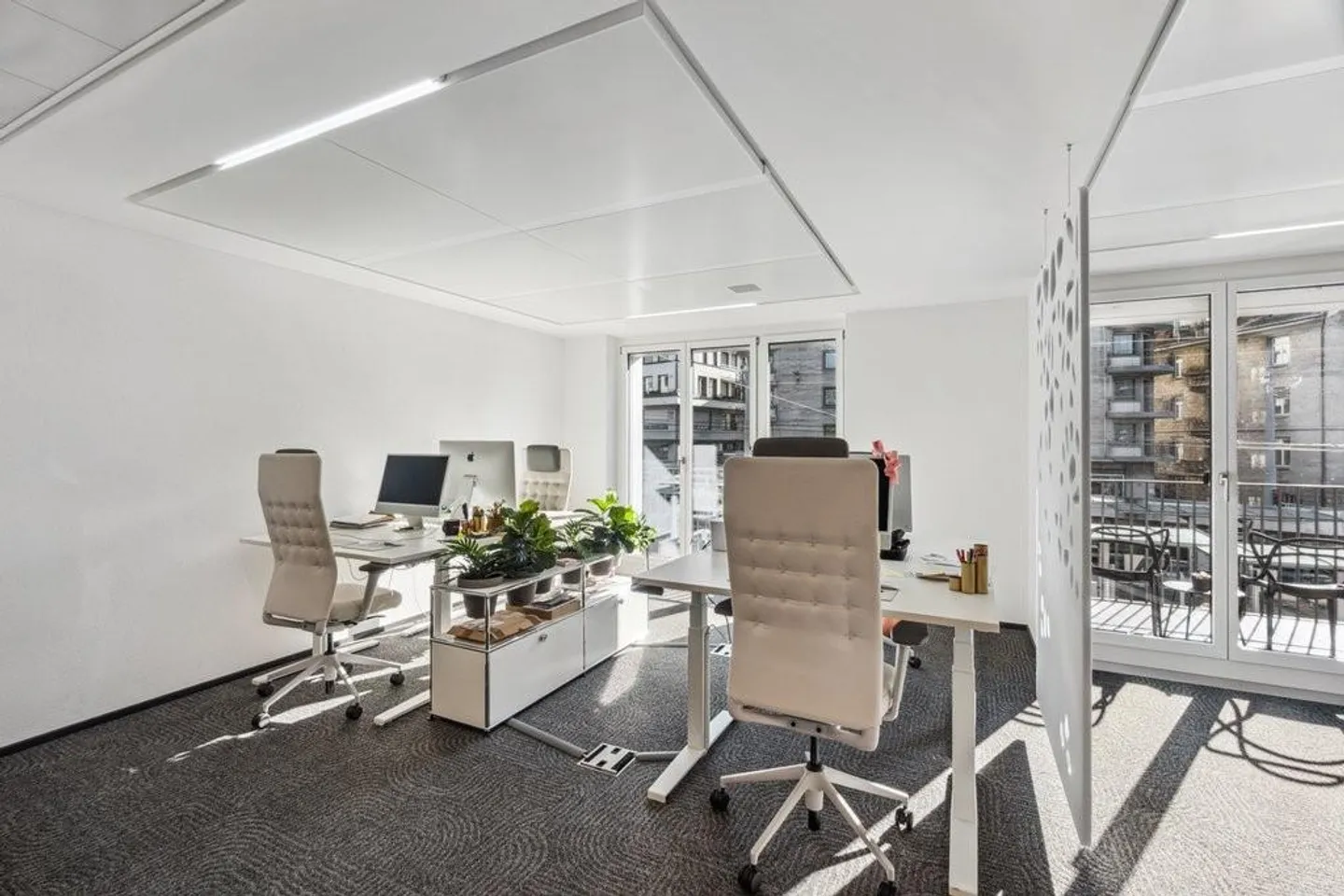 Votre nouveau point chaud d'affaires - Bureau au Schaffhauserplatz animé ! - Photo 2 sur 12