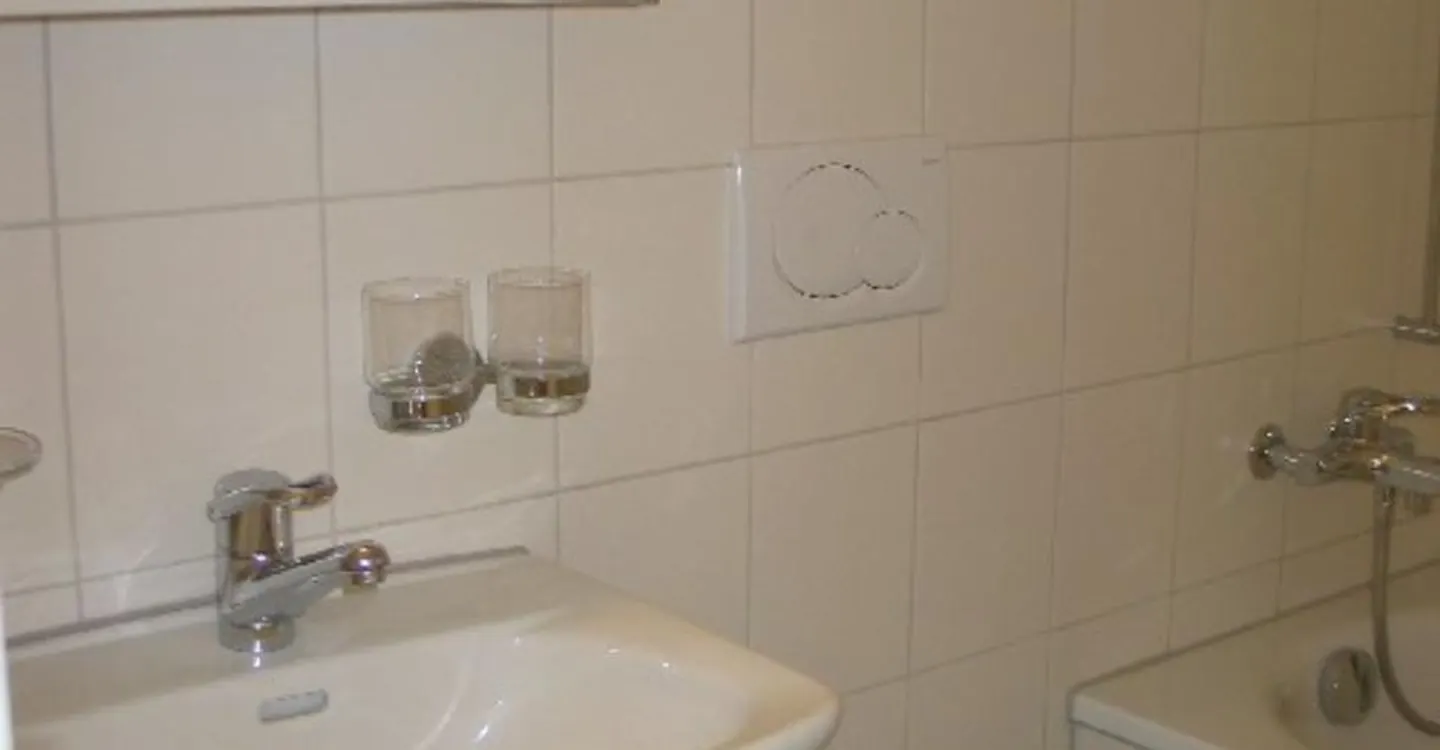 Appartamento moderno in zona tranquilla - Foto 3 di 5