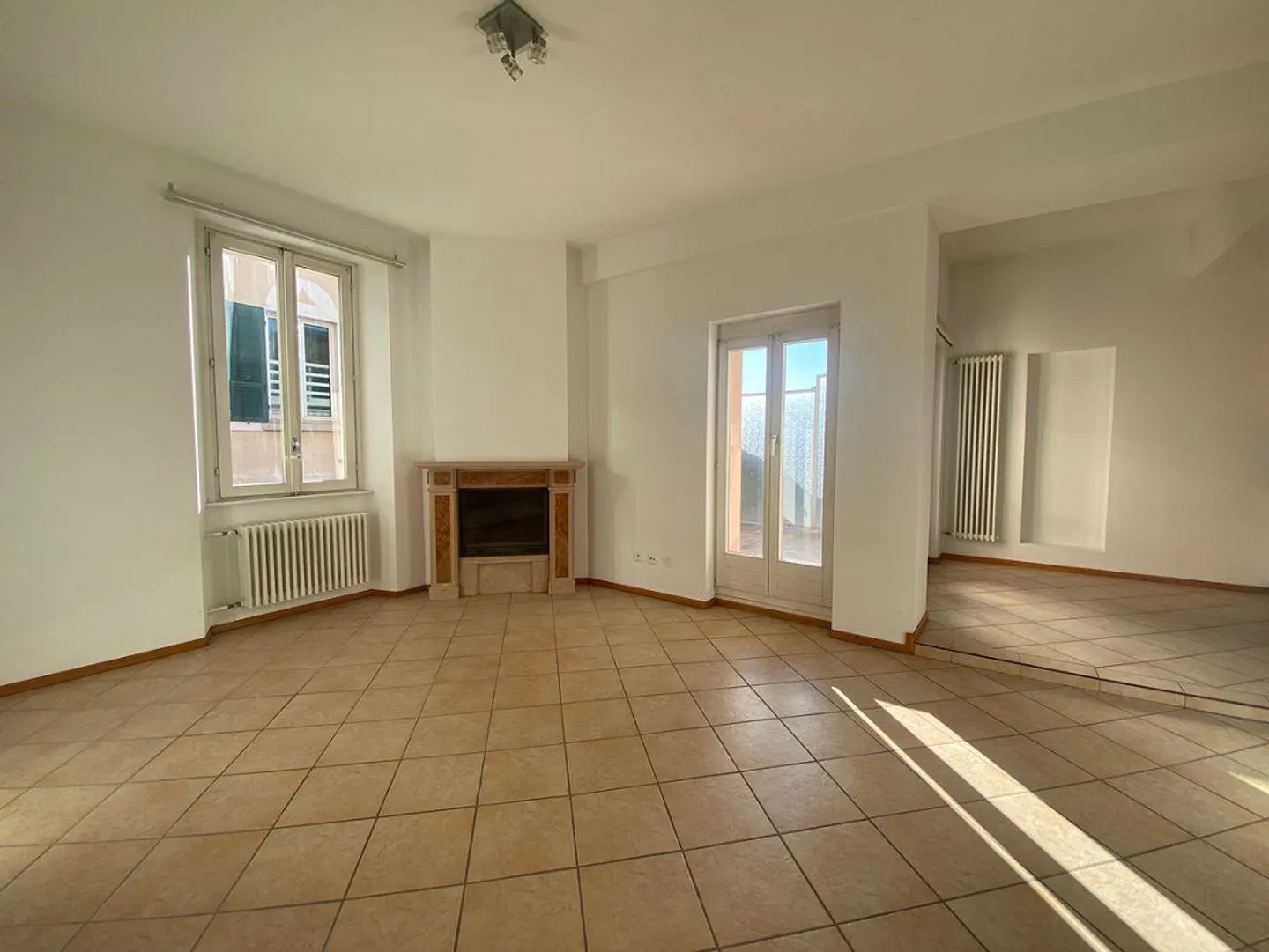 Vezia spacious and bright 3.5 rooms with balcony - Photo 4 of 6