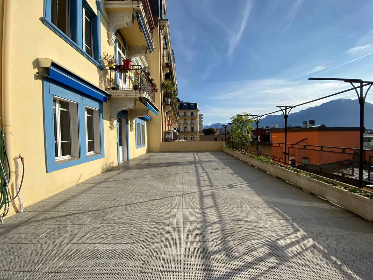 4.0 stanze, grande terrazza, vista lago - Foto 10 di 11