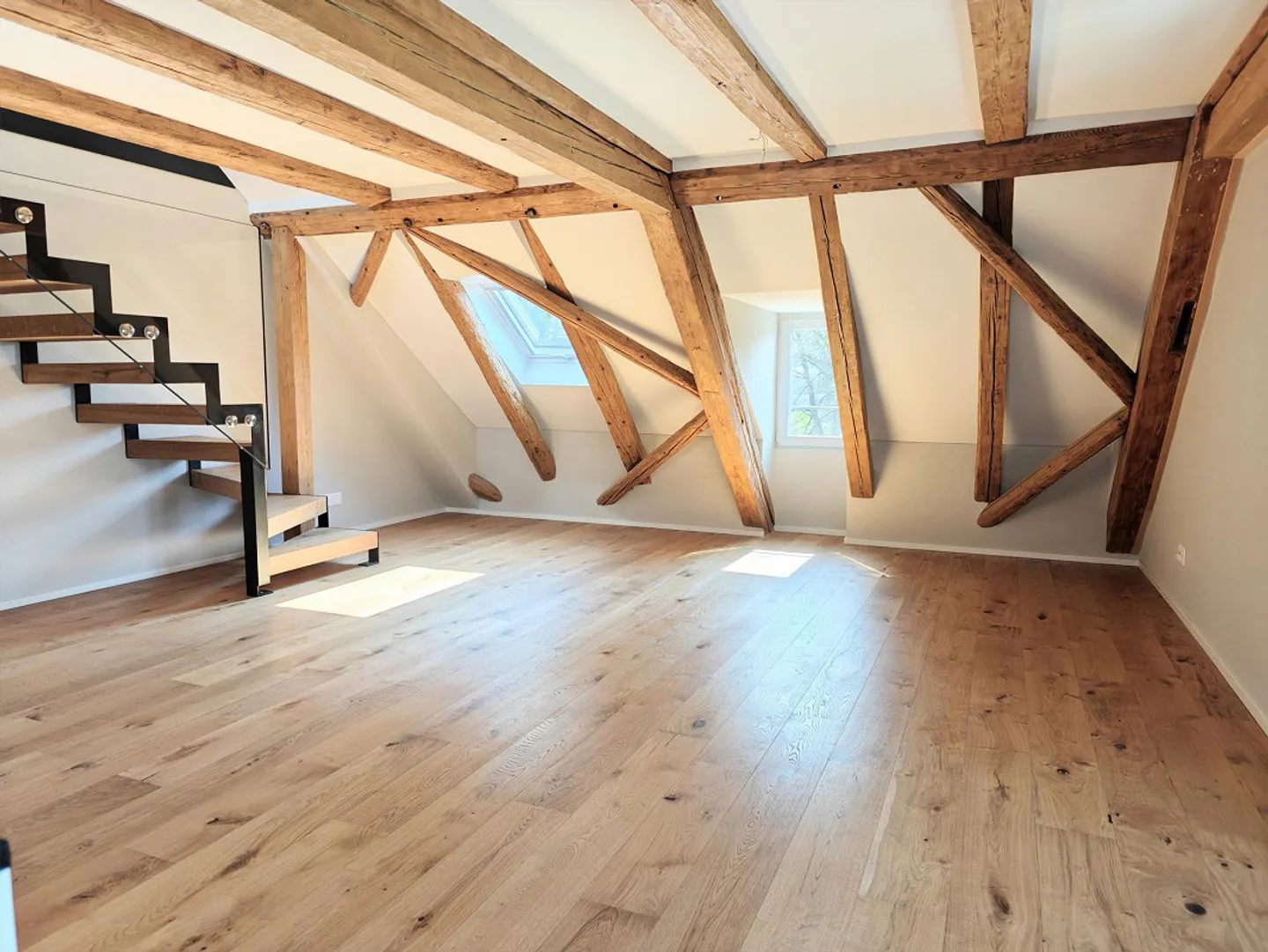 Charmante Maisonette-Dachwohnung mit Terrasse - Photo 6 sur 8