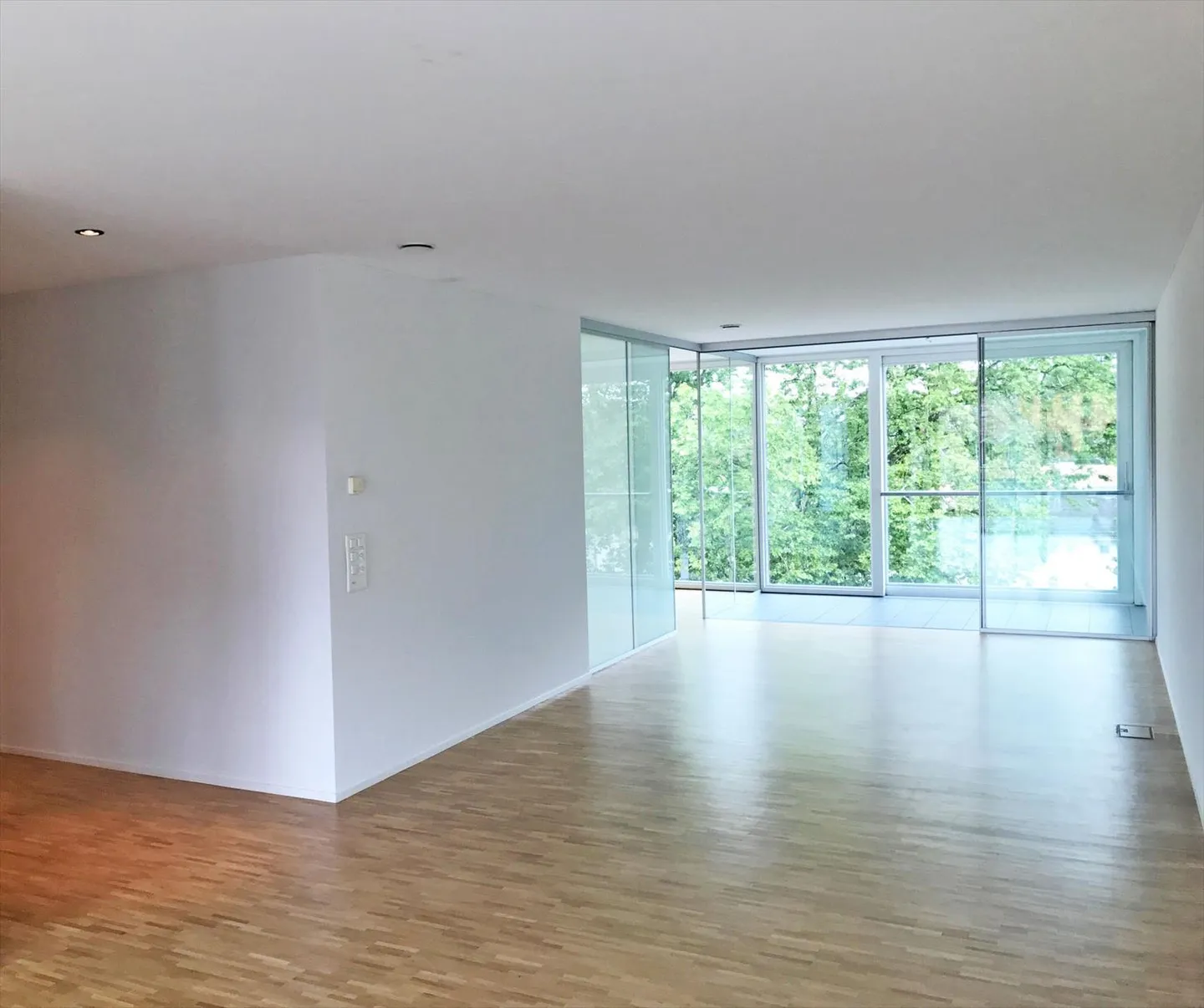 Your new home in the heart of Zurich - Photo 2 of 13