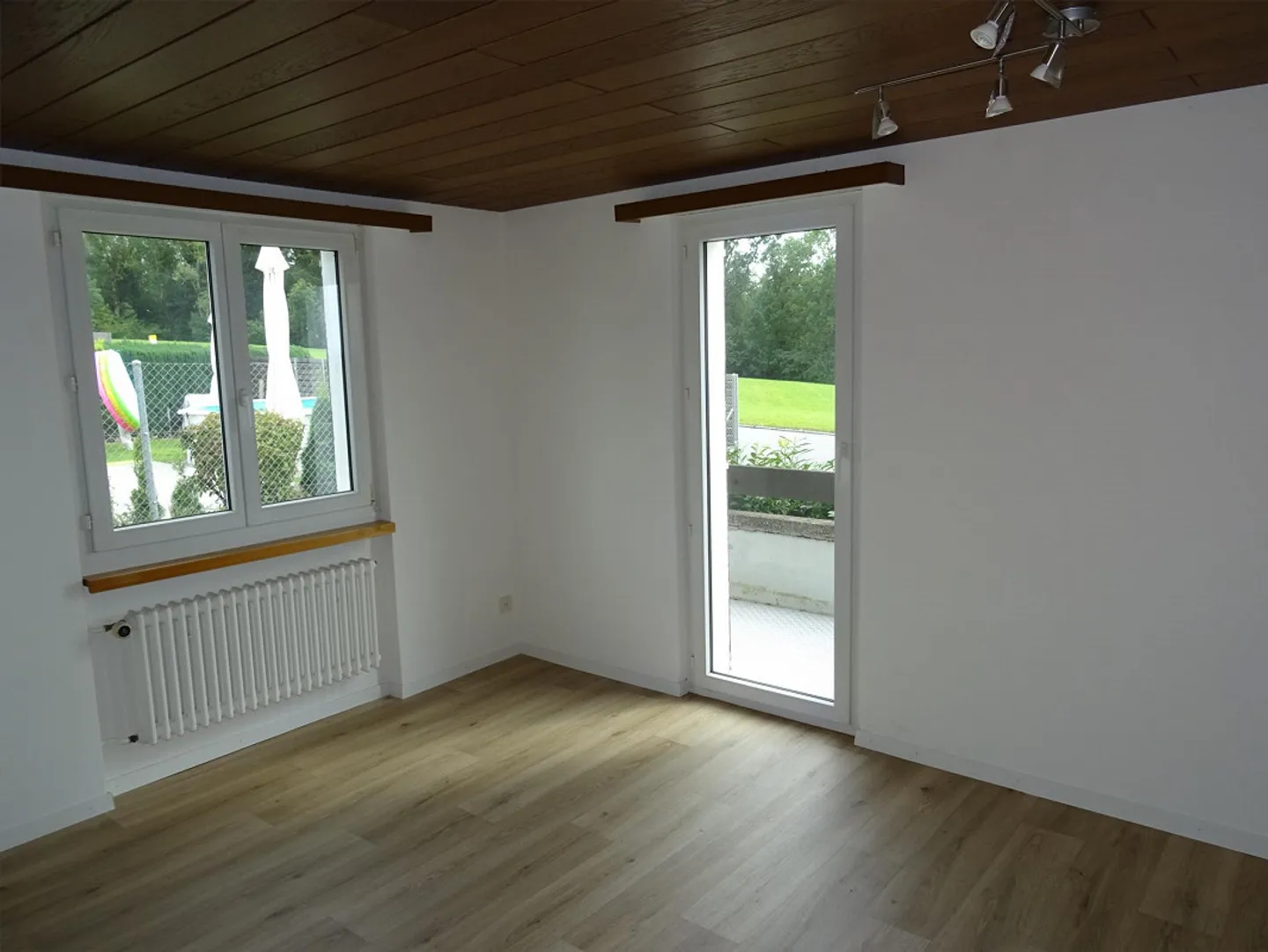 Detached, large, bright single-family house with garden - Photo 3 of 11