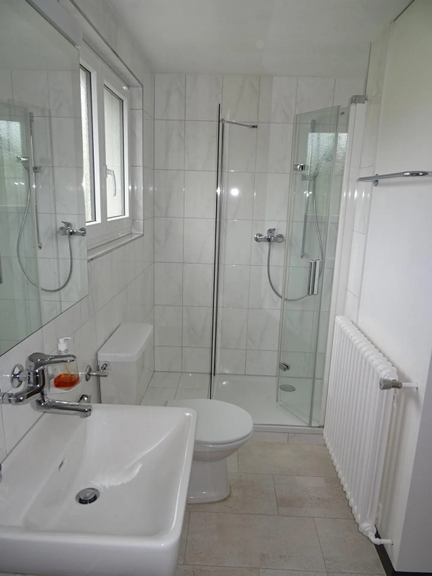 Detached, large, bright single-family house with garden - Photo 9 of 11