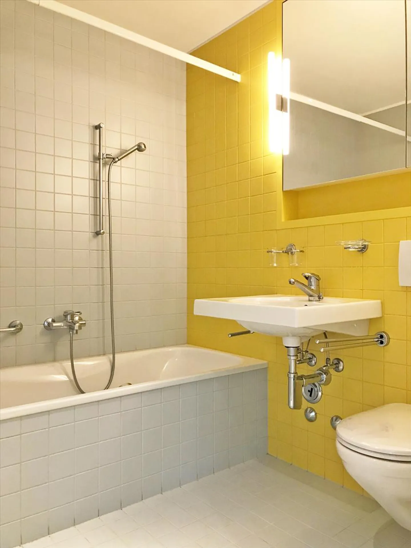 Your new home in the heart of Zurich - Photo 12 of 13