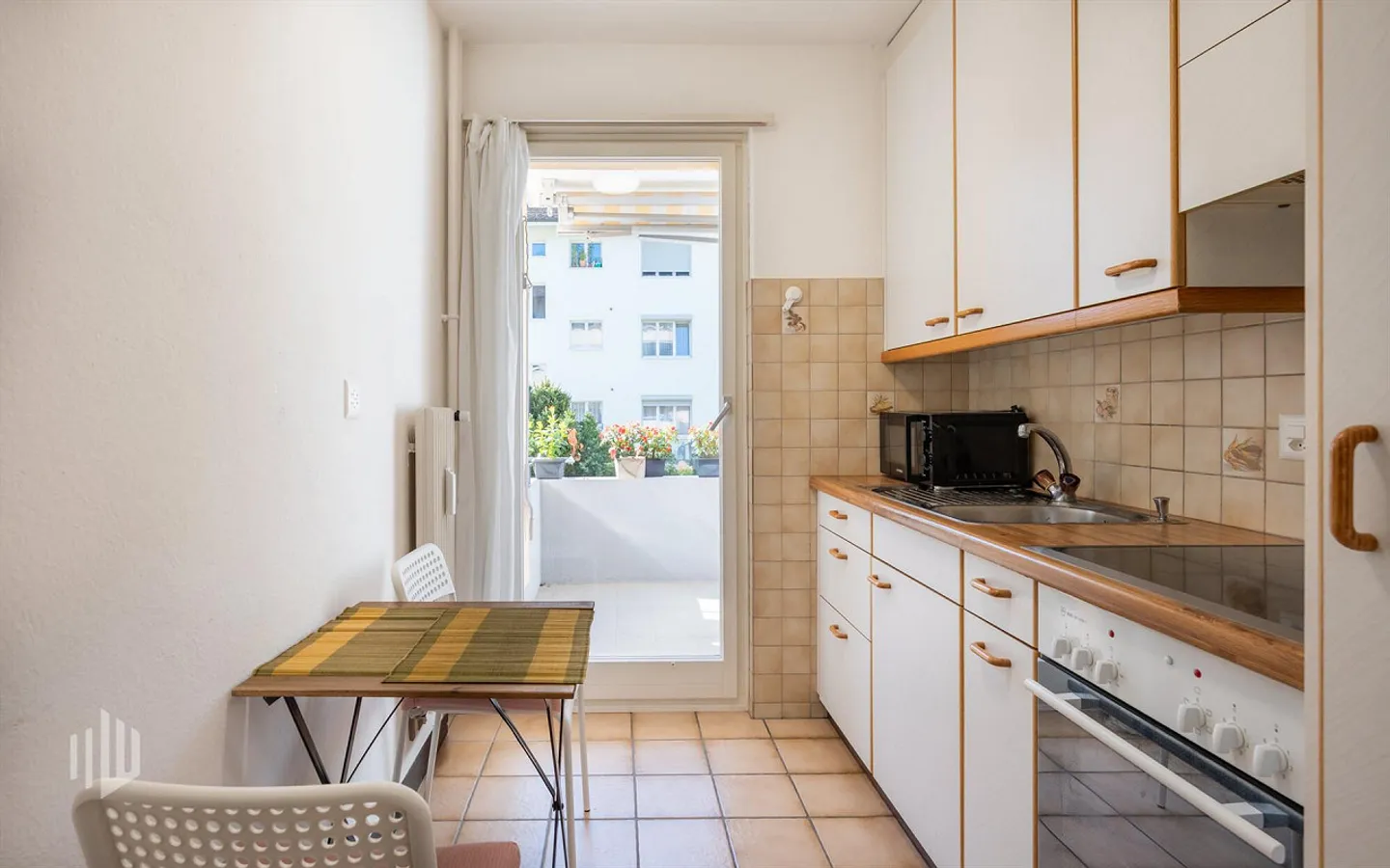 ImmoWyss - Casa plurifamiliare con 6 appartamenti affittati a Ittigen - Foto 9 di 13