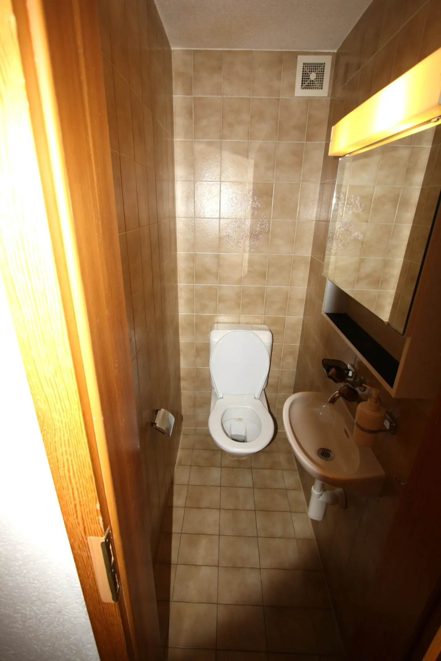 Ampio appartamento di 4,5 stanze con balcone a Münchenbuchsee - Foto 16 di 19