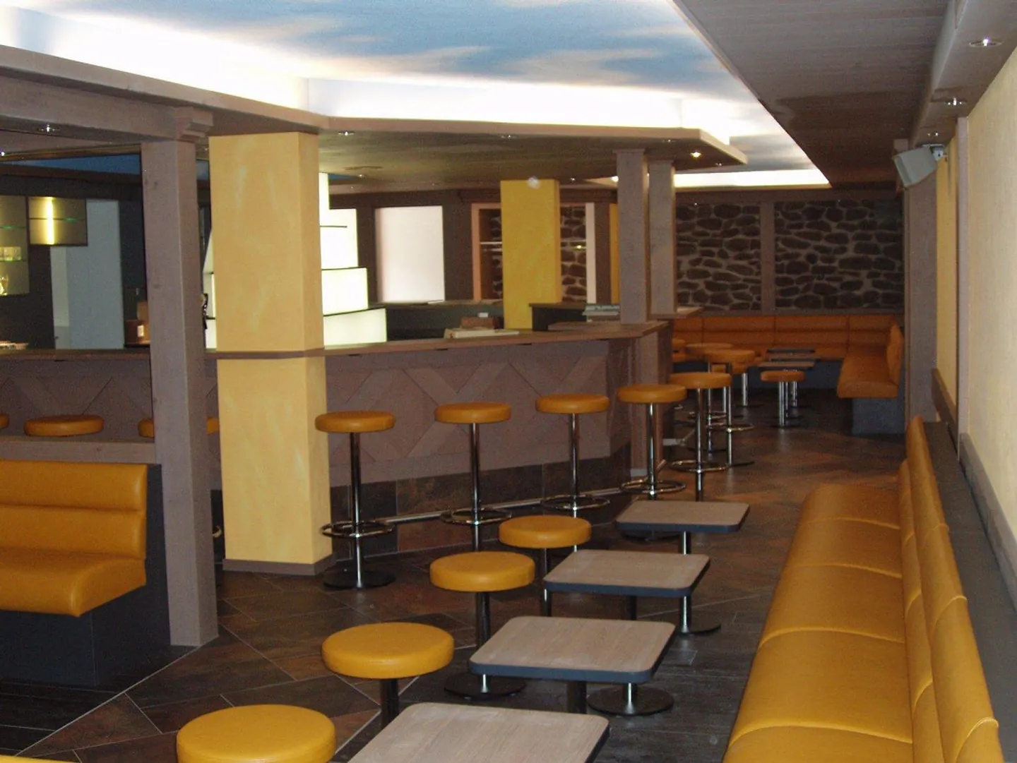 TOP Event Location/BAR for up to 200 people - Photo 5 of 13