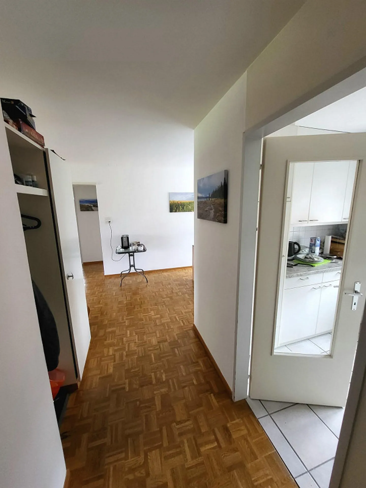 Charmante et abordable appartement de 3,5 pièces - Photo 2 sur 7