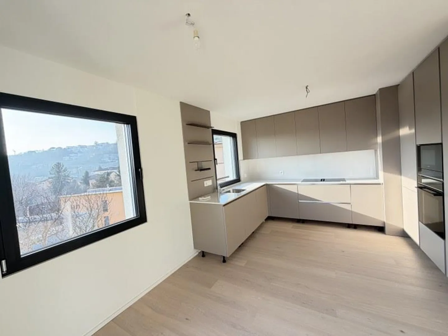 Penthouse mit Seeblick in Villa - Foto 5 von 13