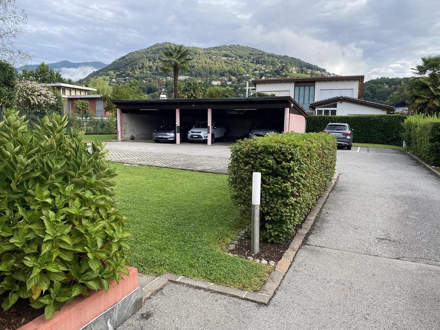 Maisonette di 3,5 stanze con giardino – Magliaso, direttamente al campo da golf - Foto 3 di 23