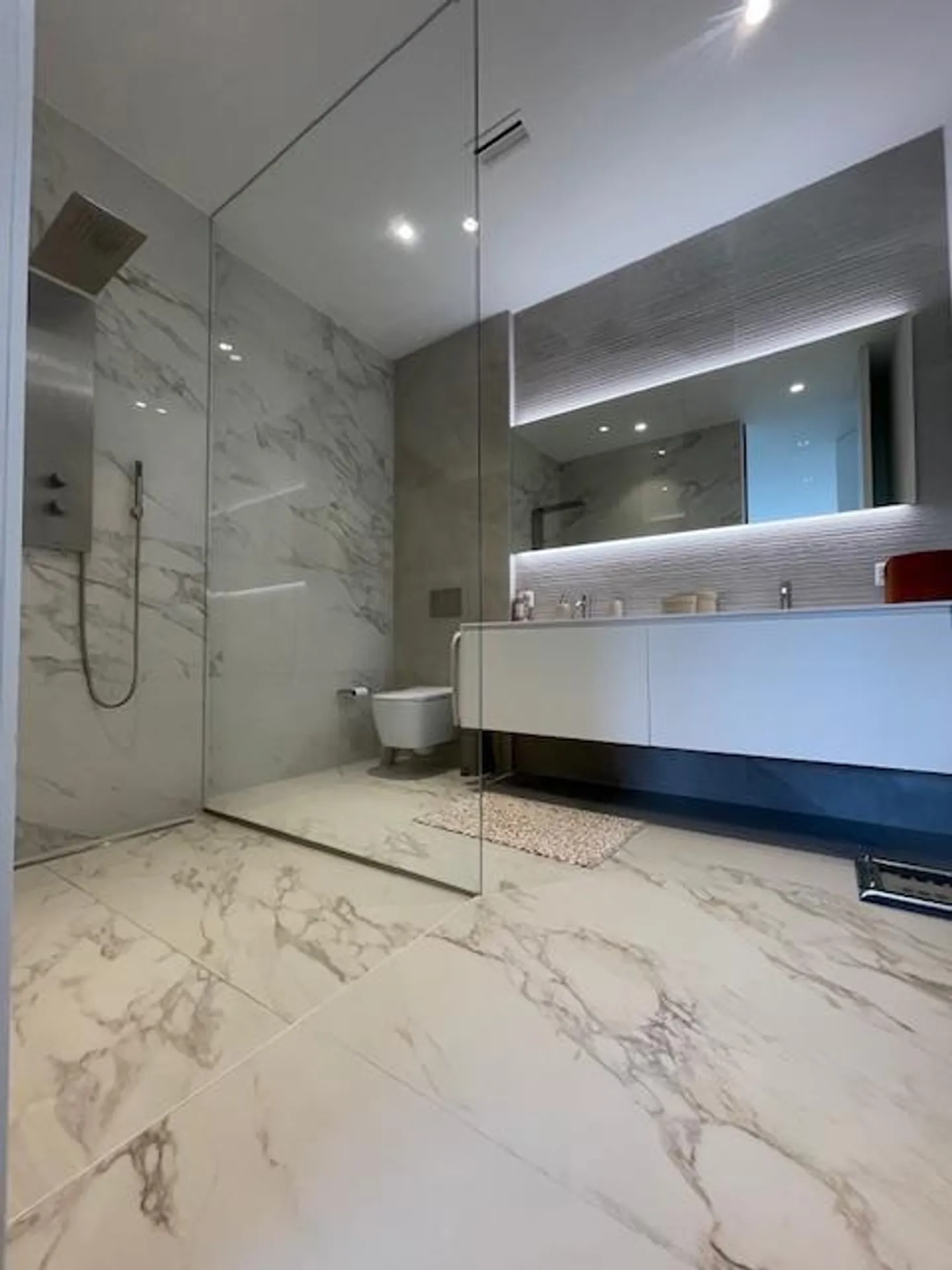 Appartamento vacanze soleggiato con bel giardino, nuova costruzione - Foto 8 di 11