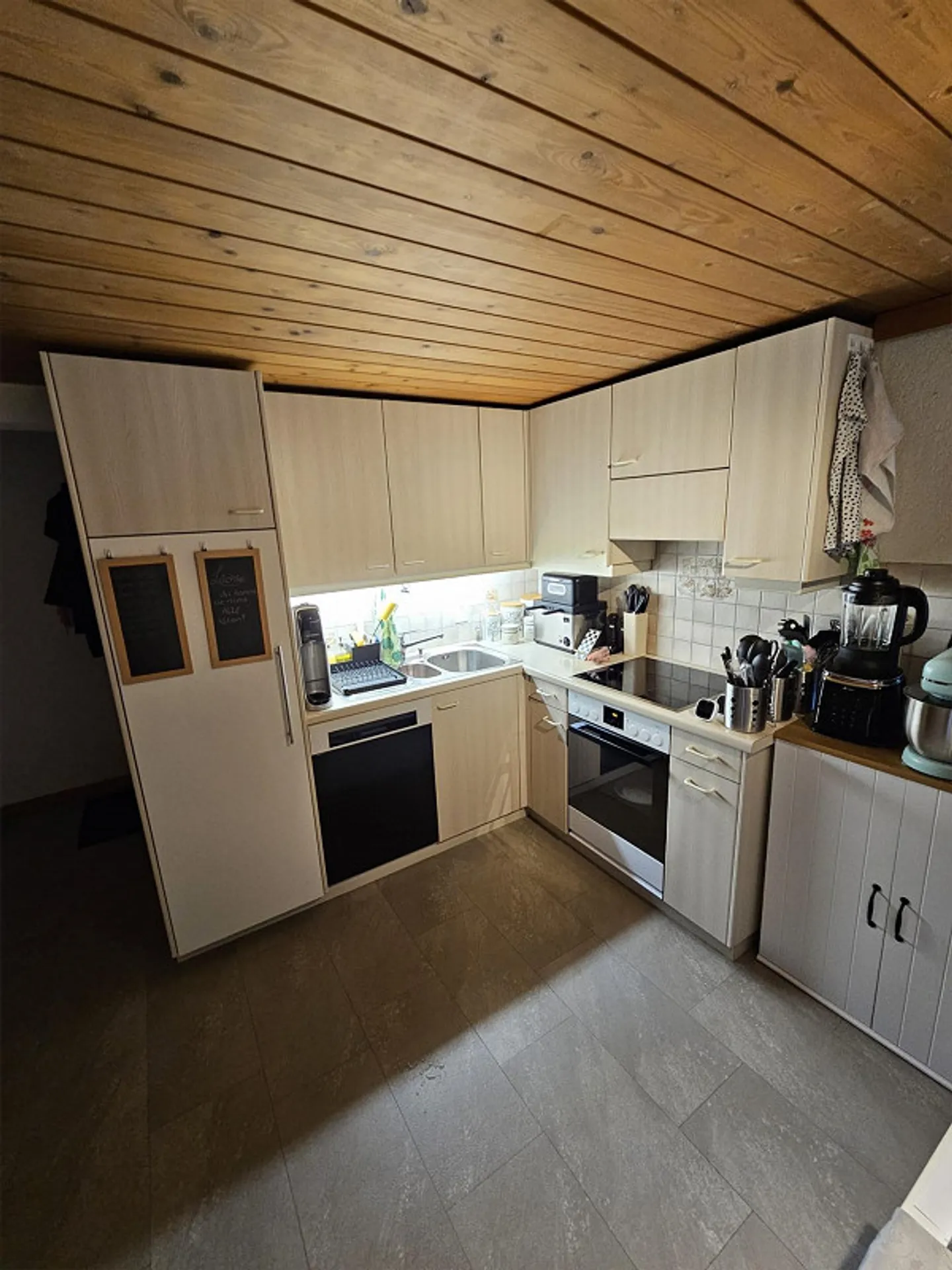 Ampio appartamento di 4,5 stanze - Foto 1 di 15