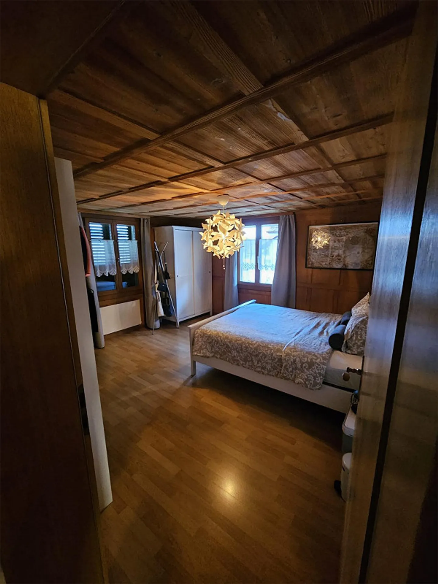 Ampio appartamento di 4,5 stanze - Foto 5 di 15