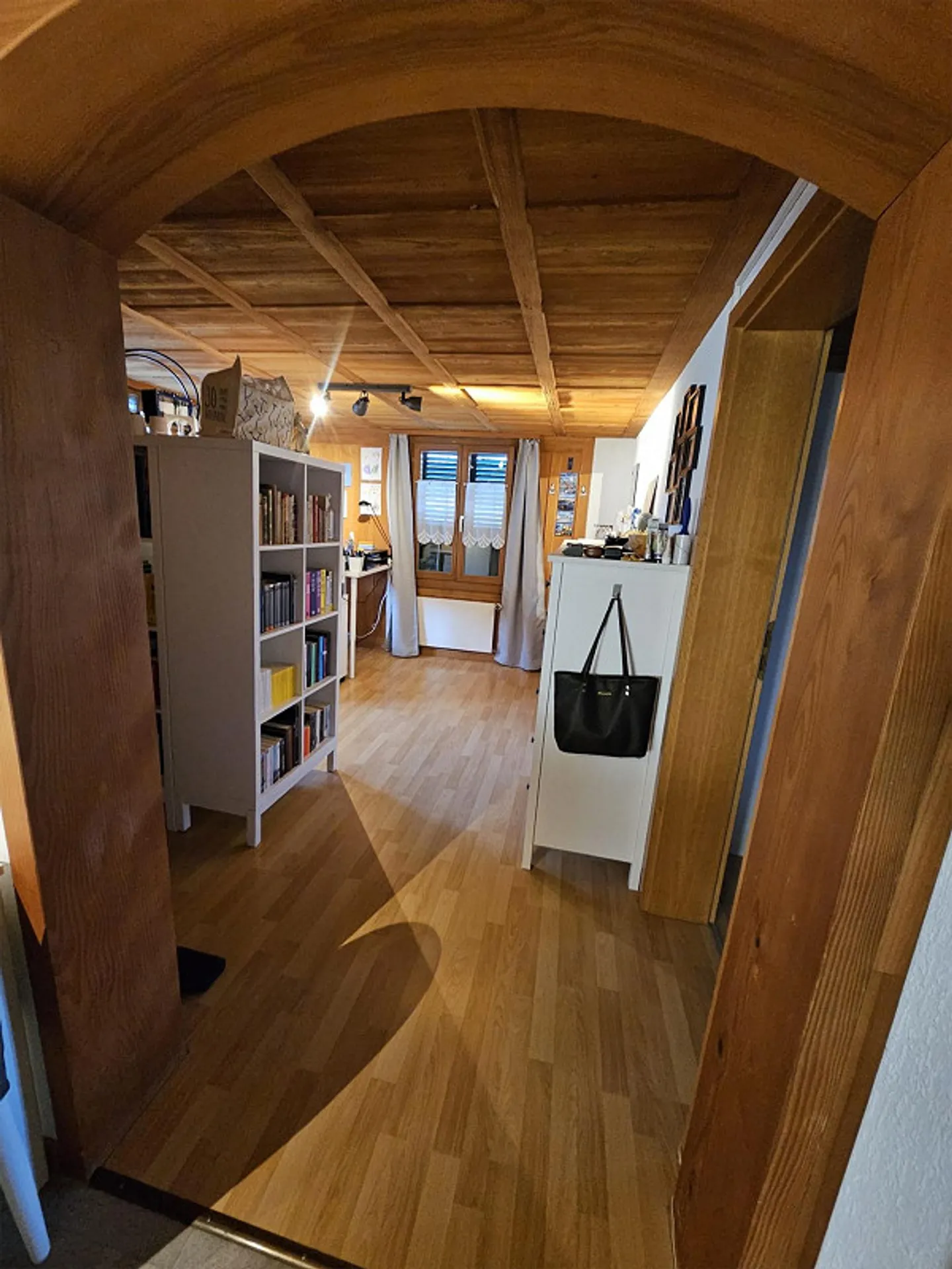 Ampio appartamento di 4,5 stanze - Foto 7 di 15
