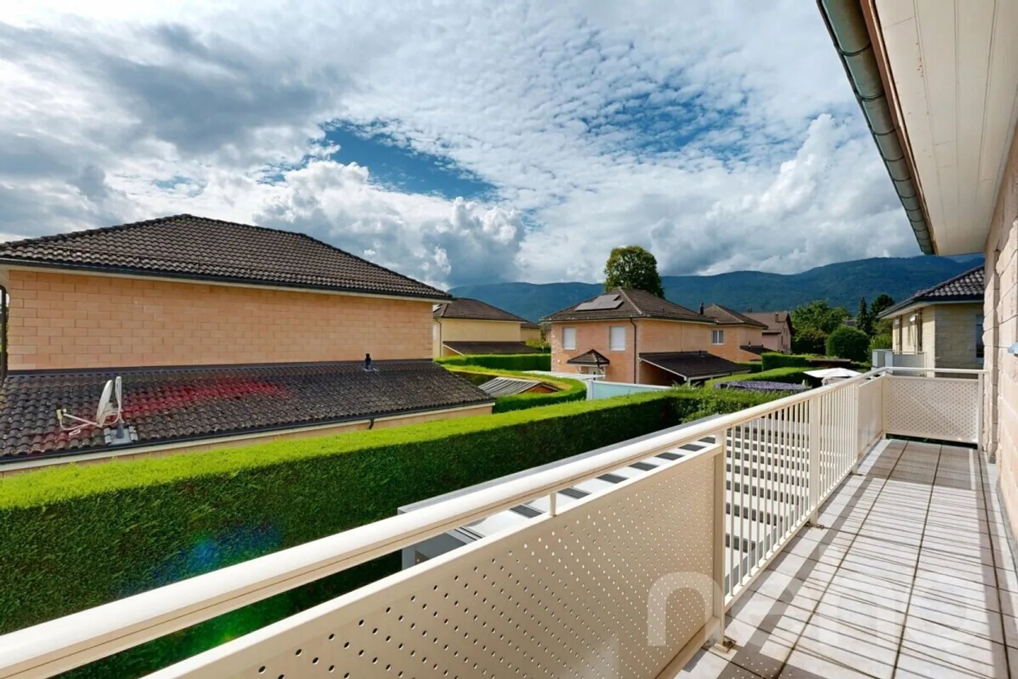 Charming Family Home in Quiet Area - Photo 9 of 12