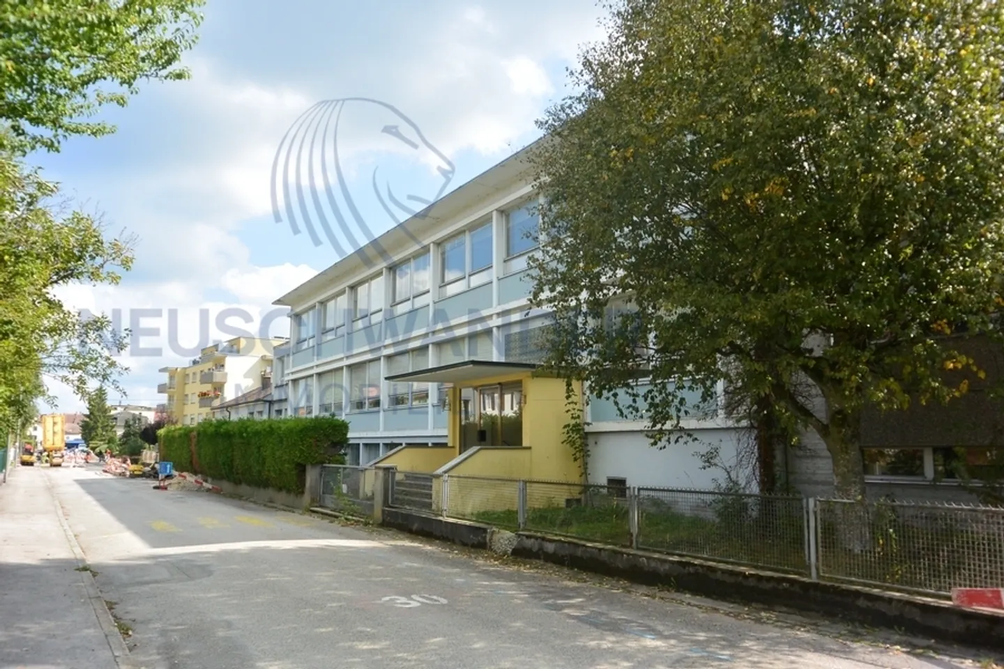 Volumi e superfici industriali di 287 m2 da affittare subito. - Foto 2 di 12