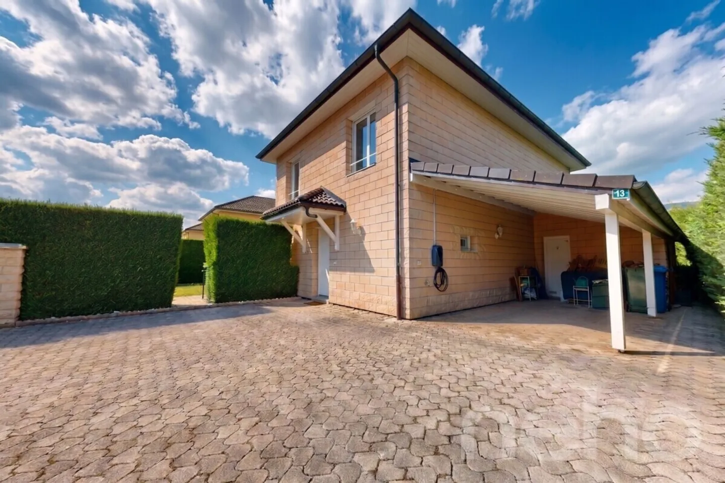 Charming Family Home in Quiet Area - Photo 2 of 12
