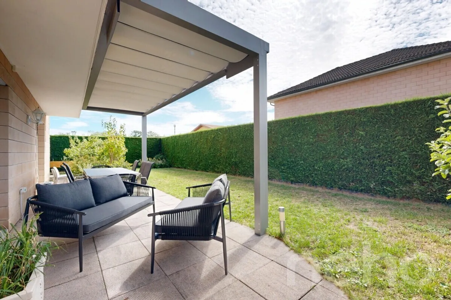 Charming Family Home in Quiet Area - Photo 7 of 12