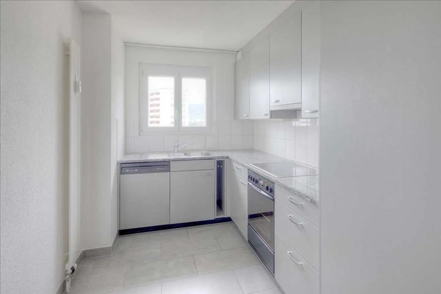 Fantastic Views - Photo 4 of 8