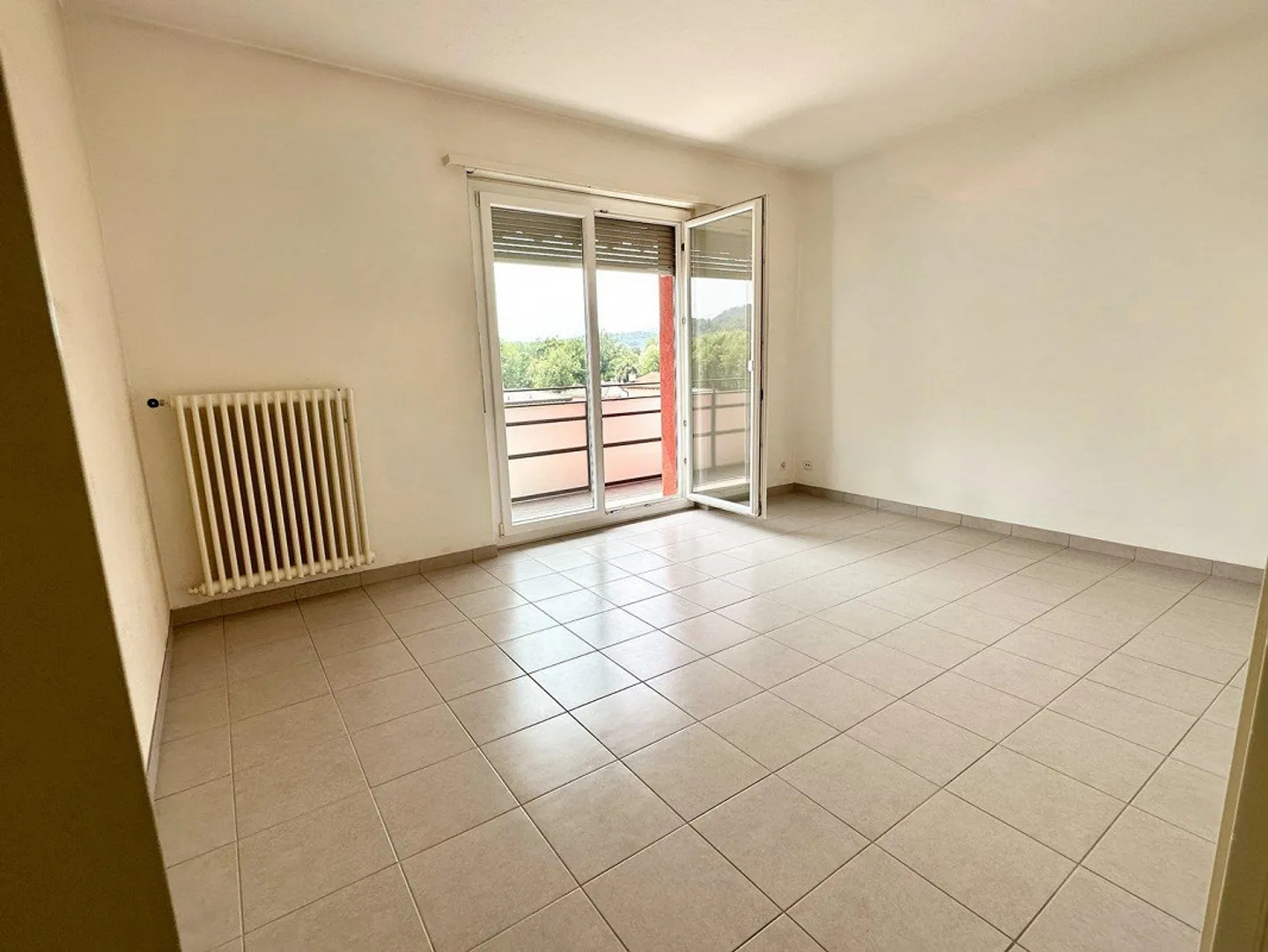 À louer 3.5 pièces dernier étage Genestrerio - Photo 2 sur 5