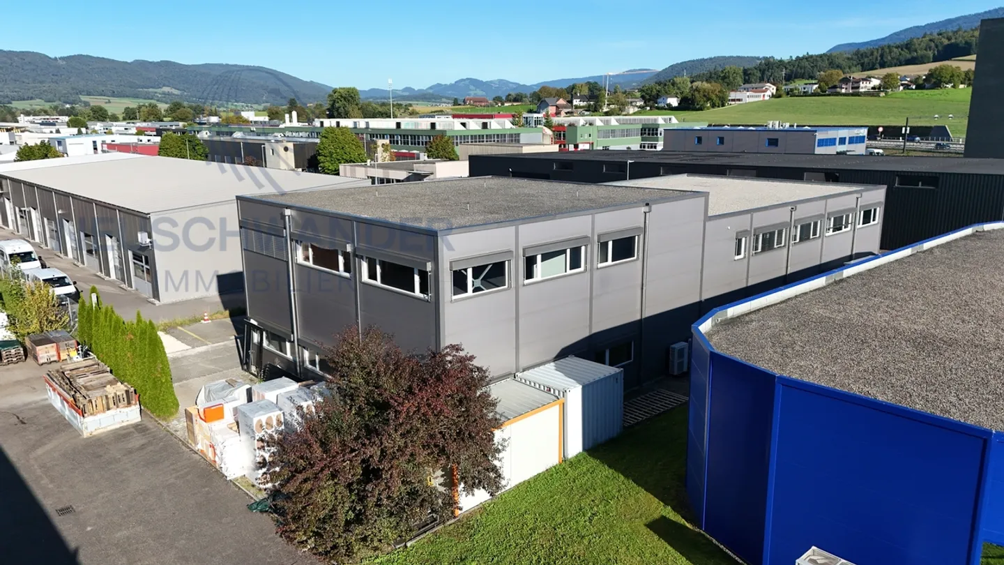Edificio residenziale - Foto 2 di 29