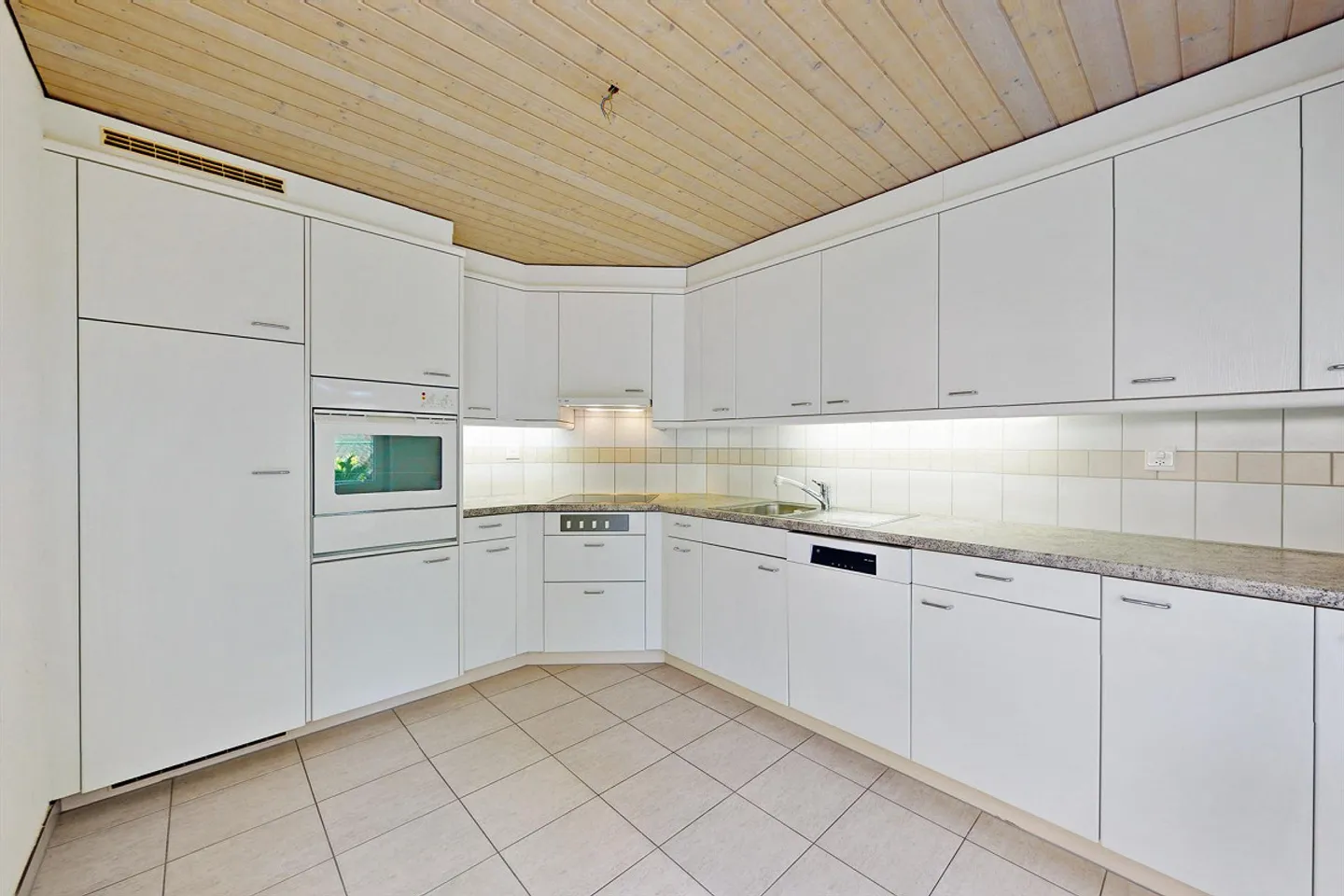 Quiet neighborhood desired? 4.5-room apartment in Steffisburg - Photo 8 of 10