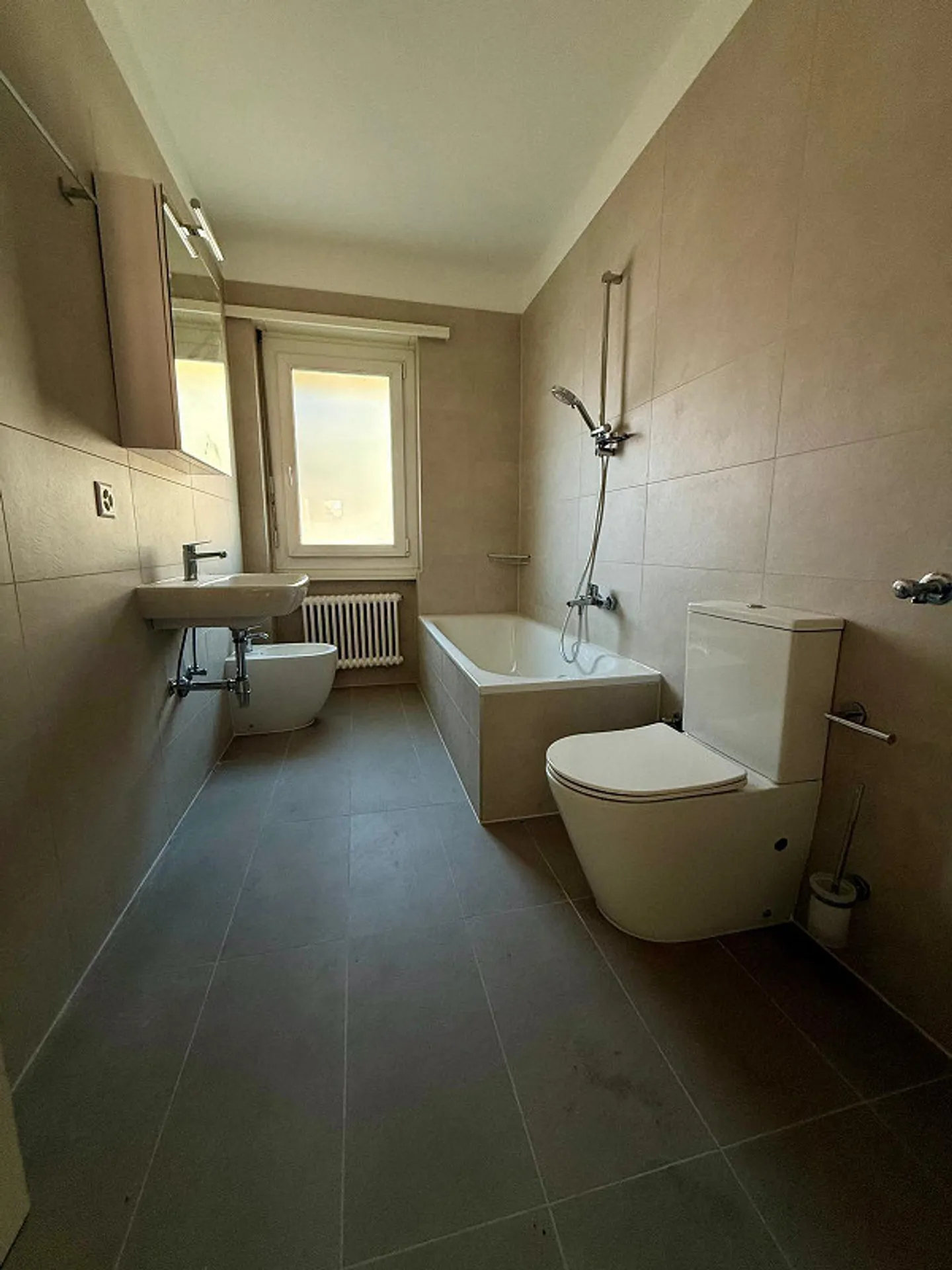 Agno - Geräumige 5.5-Zimmer-Wohnung zu vermieten - Foto 13 von 15