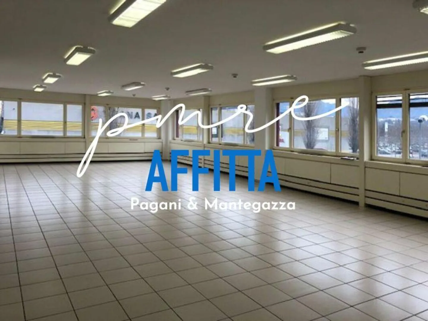 Spazio multifunzionale in posizione strategica - Foto 1 di 2