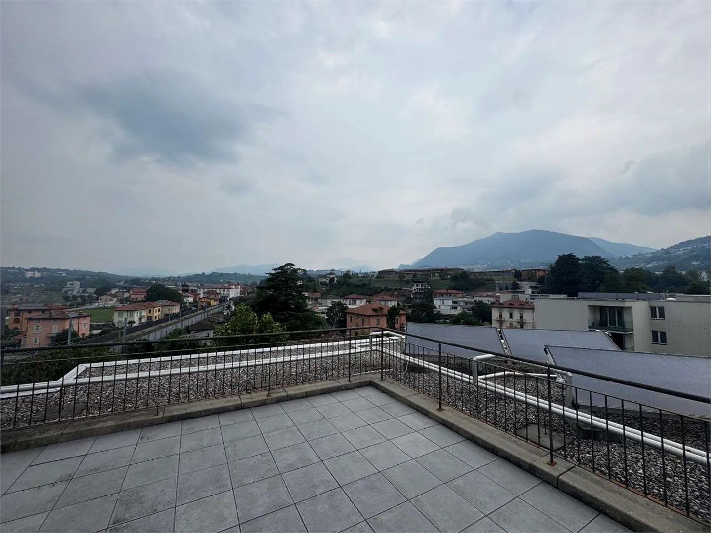 Attico luminoso ed esclusivo 4.5 a Balerna - Foto 1 di 2