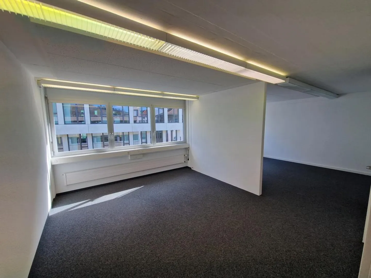 Ufficio/Pratica in un edificio ben tenuto e rappresentativo - Foto 4 di 4