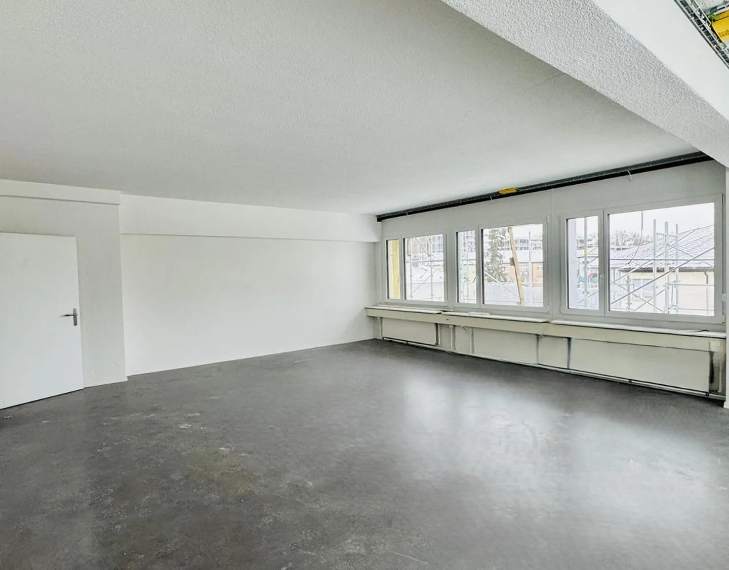 Moderne Bürofläche in Zürich Binz - Foto 2 von 7