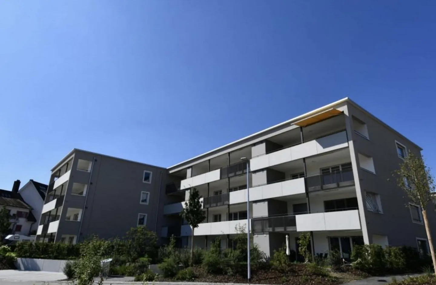 Beautiful 4.5 Room Apartment with Large Balcony - Photo 1 of 10