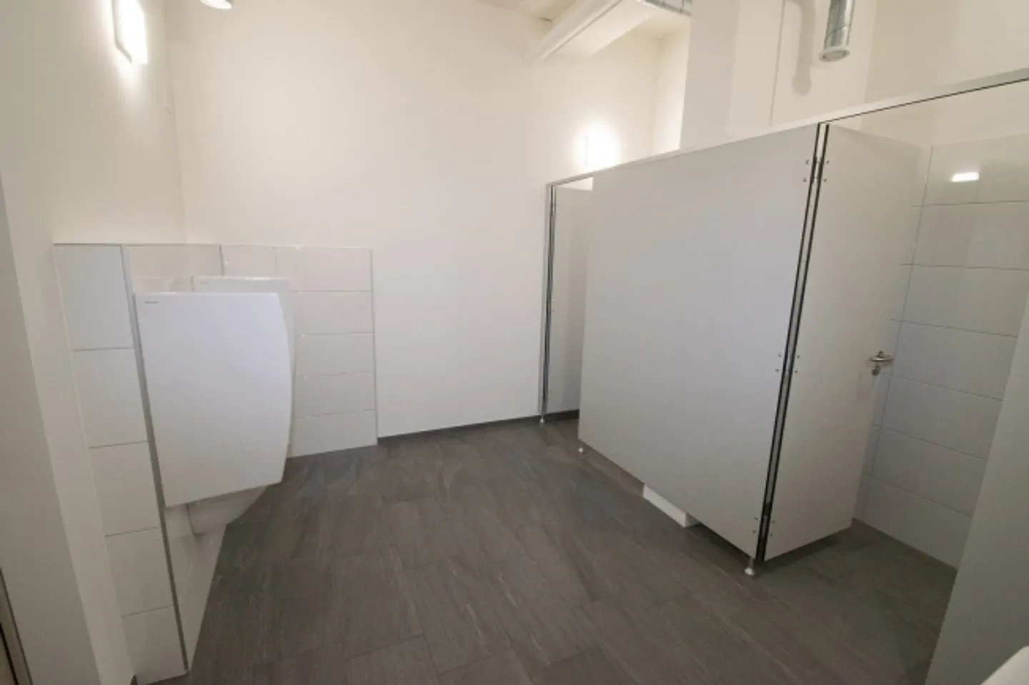 Commercial (Service/Production) with a view of Thun Castle / NO FITNESS CENTER - Photo 13 of 13