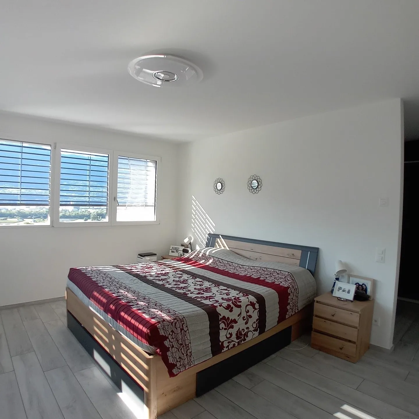 Cozy and spacious villa with open views! - Photo 5 of 9