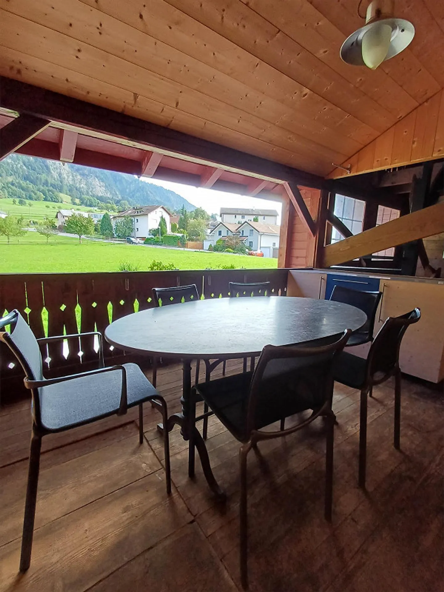 Schöne Wohnung im 1. Stock eines Landhauses - Foto 9 von 9