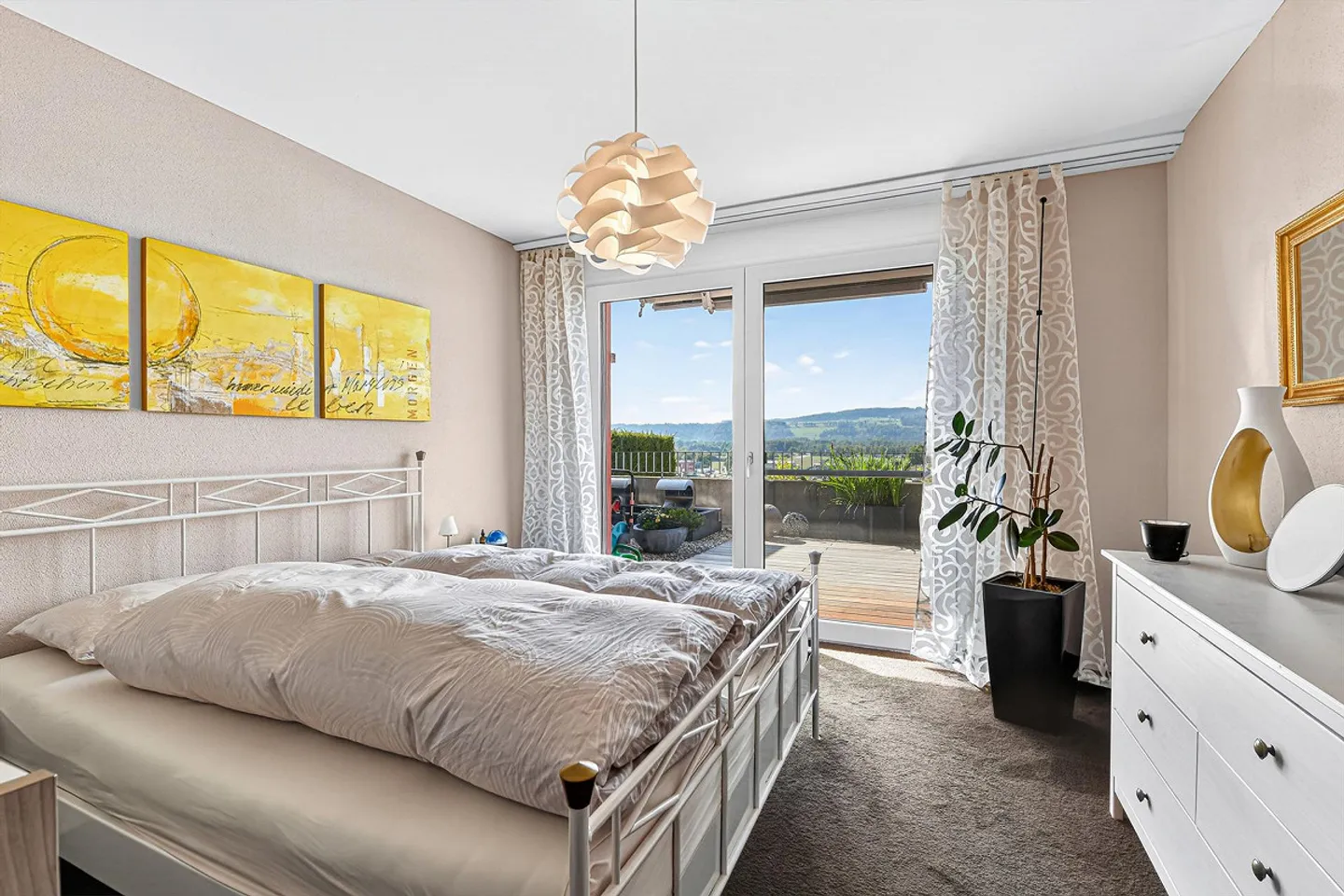 Exclusive 5.5-room terrace apartment with winter garden & alpine panorama - Photo 6 of 11