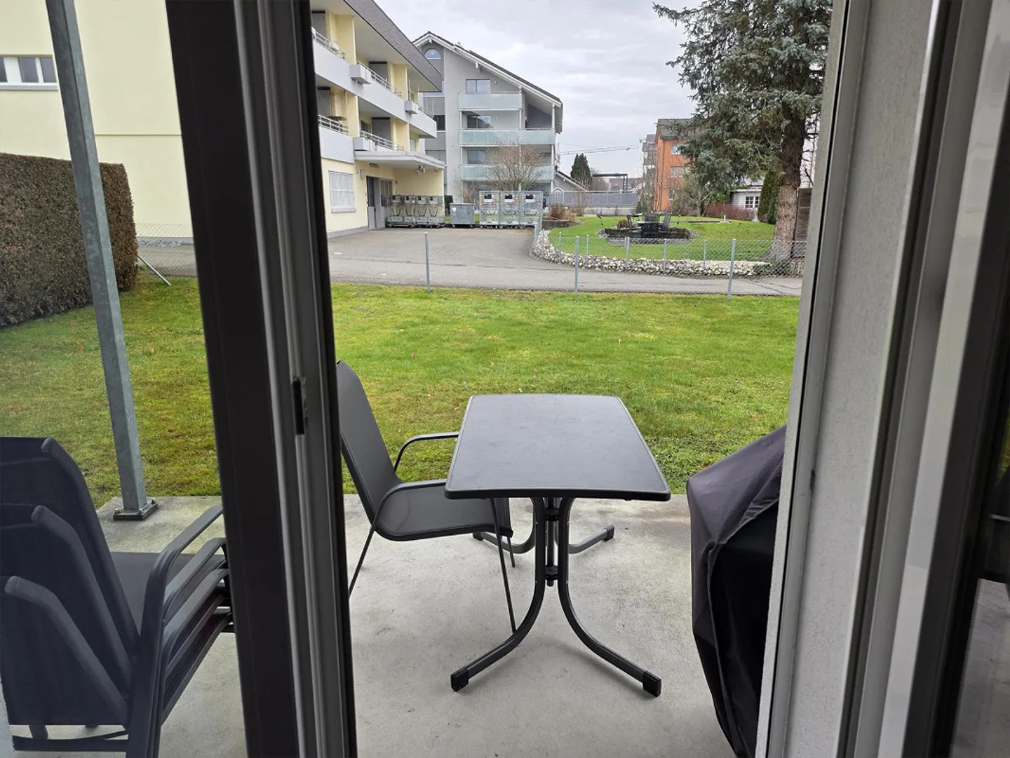 2-room apartment with terrace - Photo 9 of 13