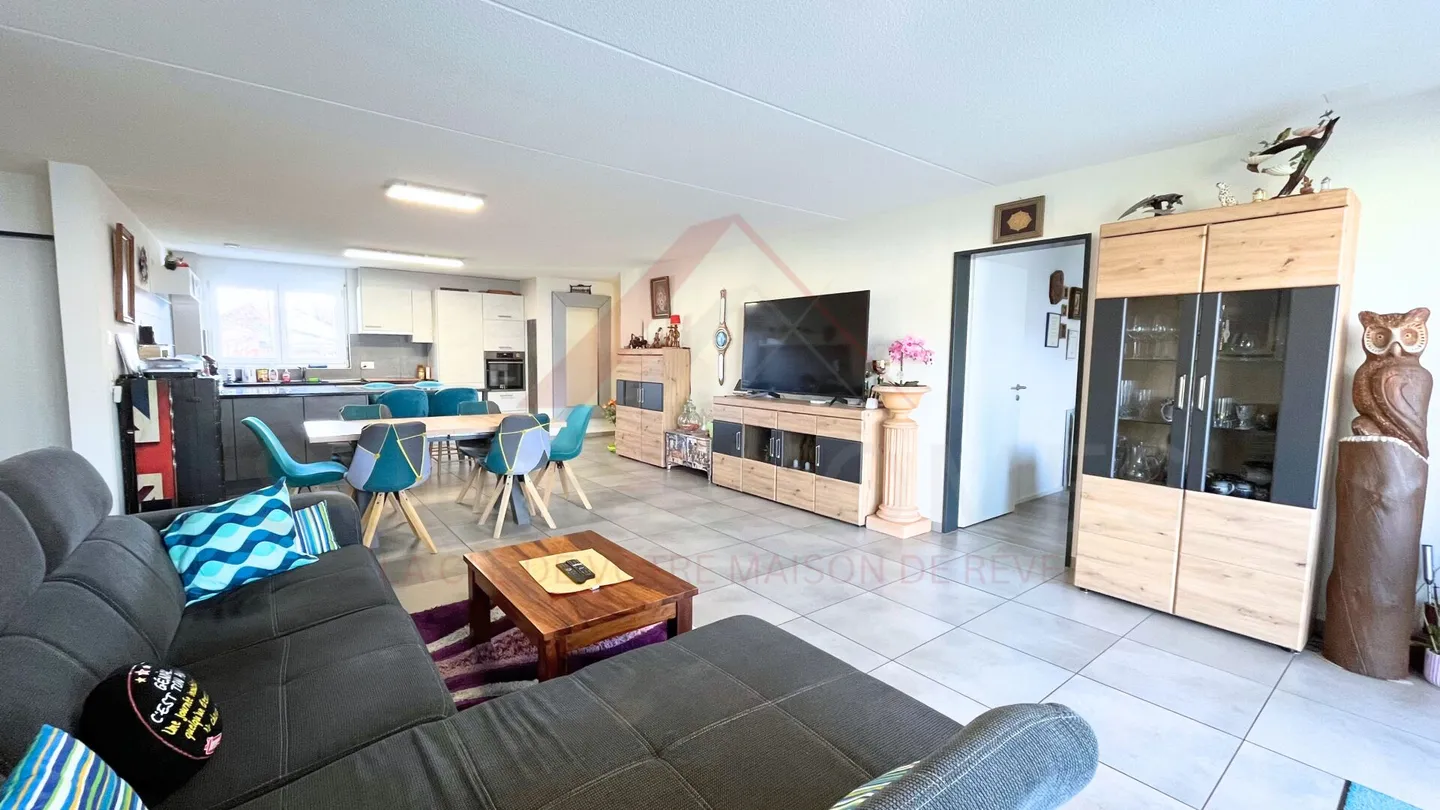 Exceptional 4.5 room Minergie apartment with almost zero charges, balcony and unobstructed view - Courrendlin (JU) - Photo 2 of 15