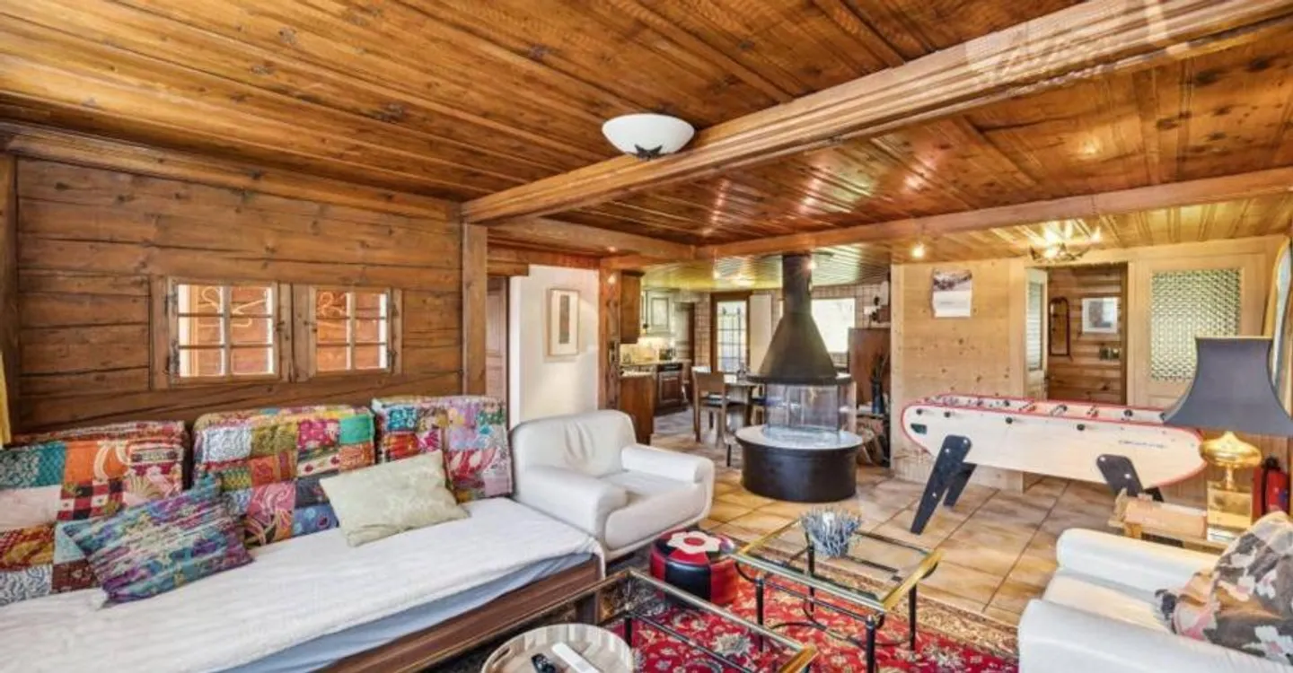 Chalet mit zwei Wohnungen im authentischen Charme - Foto 2 von 12